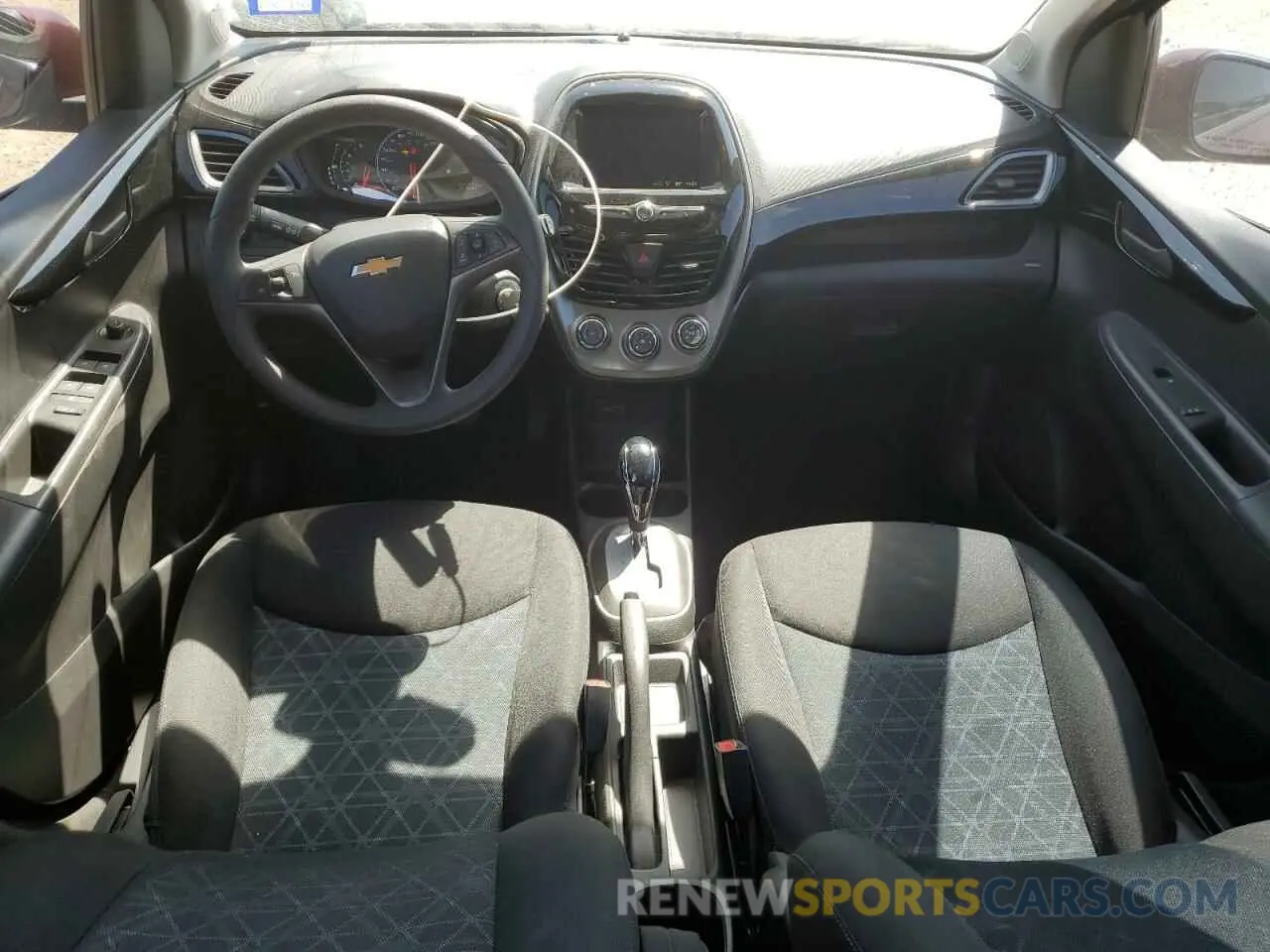 8 fotografías del automóvil dañado KL8CD6SA7NC033747 CHEVROLET SPARK 2022