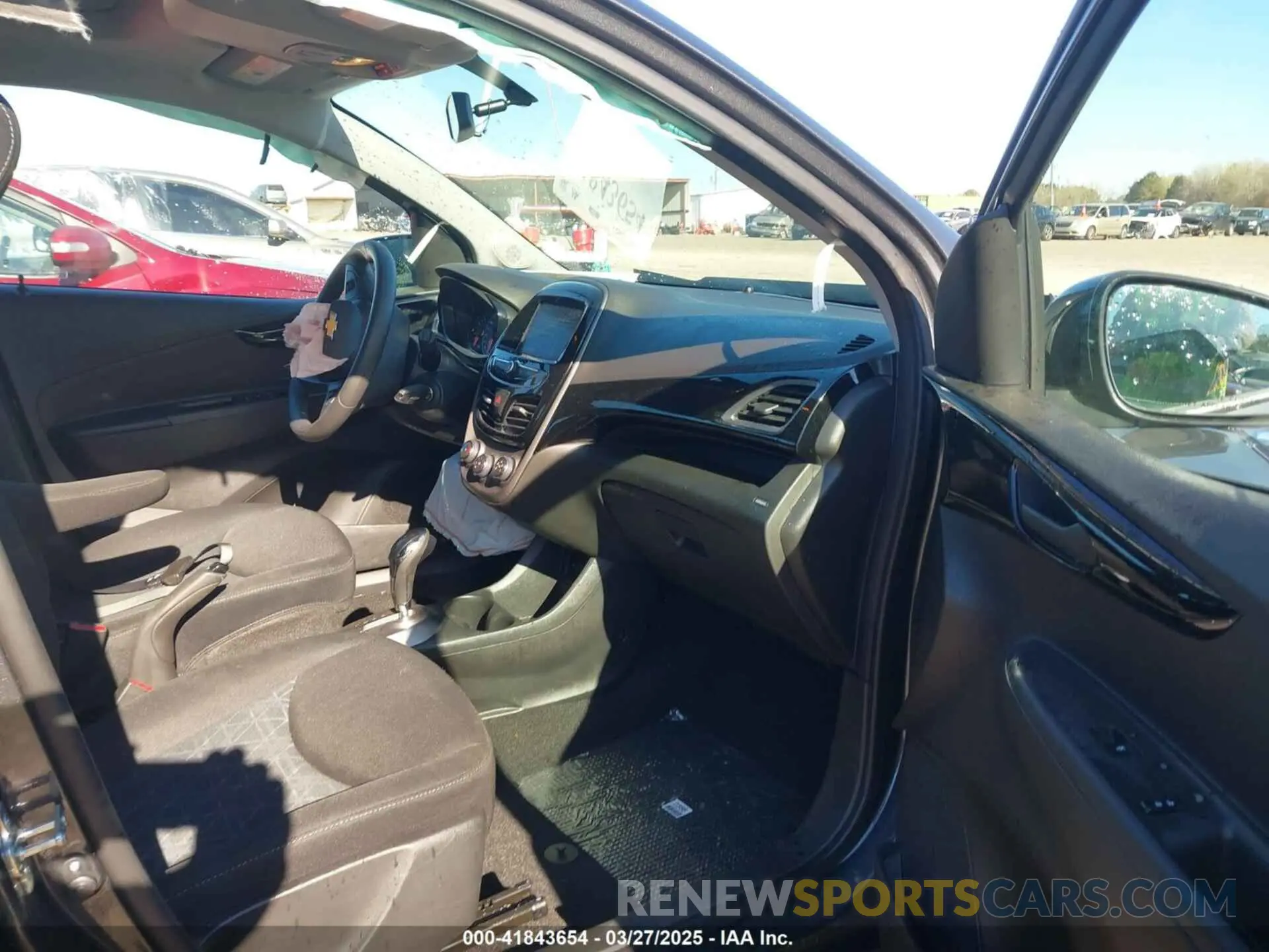 5 fotografías del automóvil dañado KL8CD6SA7NC035398 CHEVROLET SPARK 2022