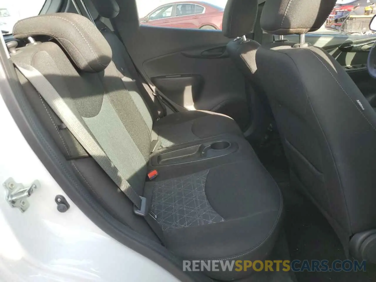 10 fotografías del automóvil dañado KL8CD6SA8NC042070 CHEVROLET SPARK 2022