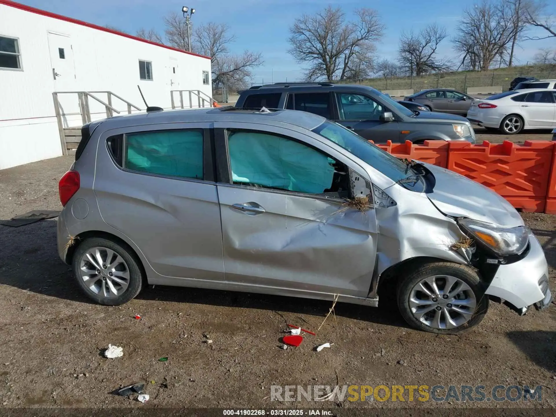 13 fotografías del automóvil dañado KL8CF6SA1NC014721 CHEVROLET SPARK 2022