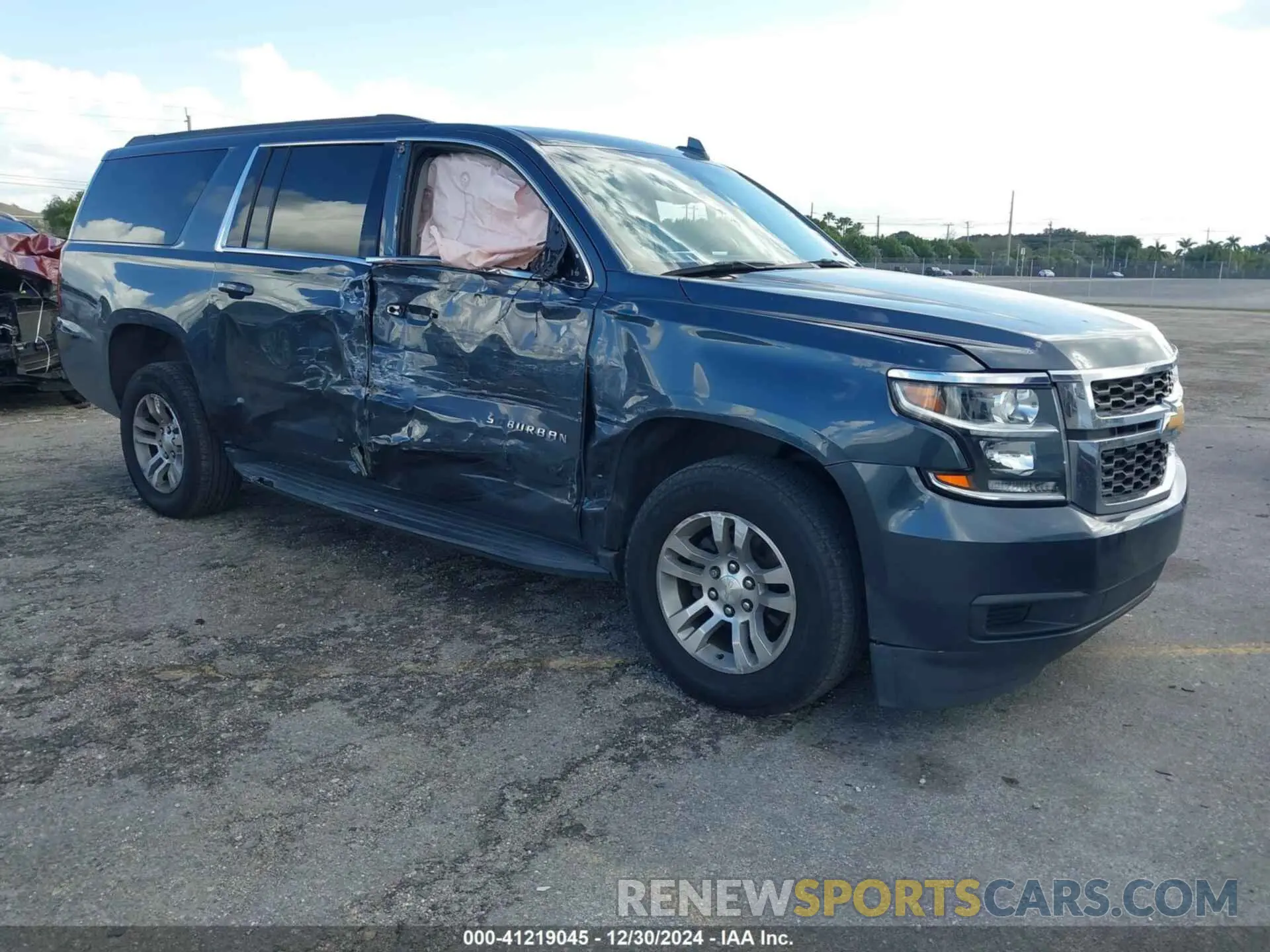 1 fotografías del automóvil dañado 1GNSCGKC4KR269818 CHEVROLET SUBURBAN 2019