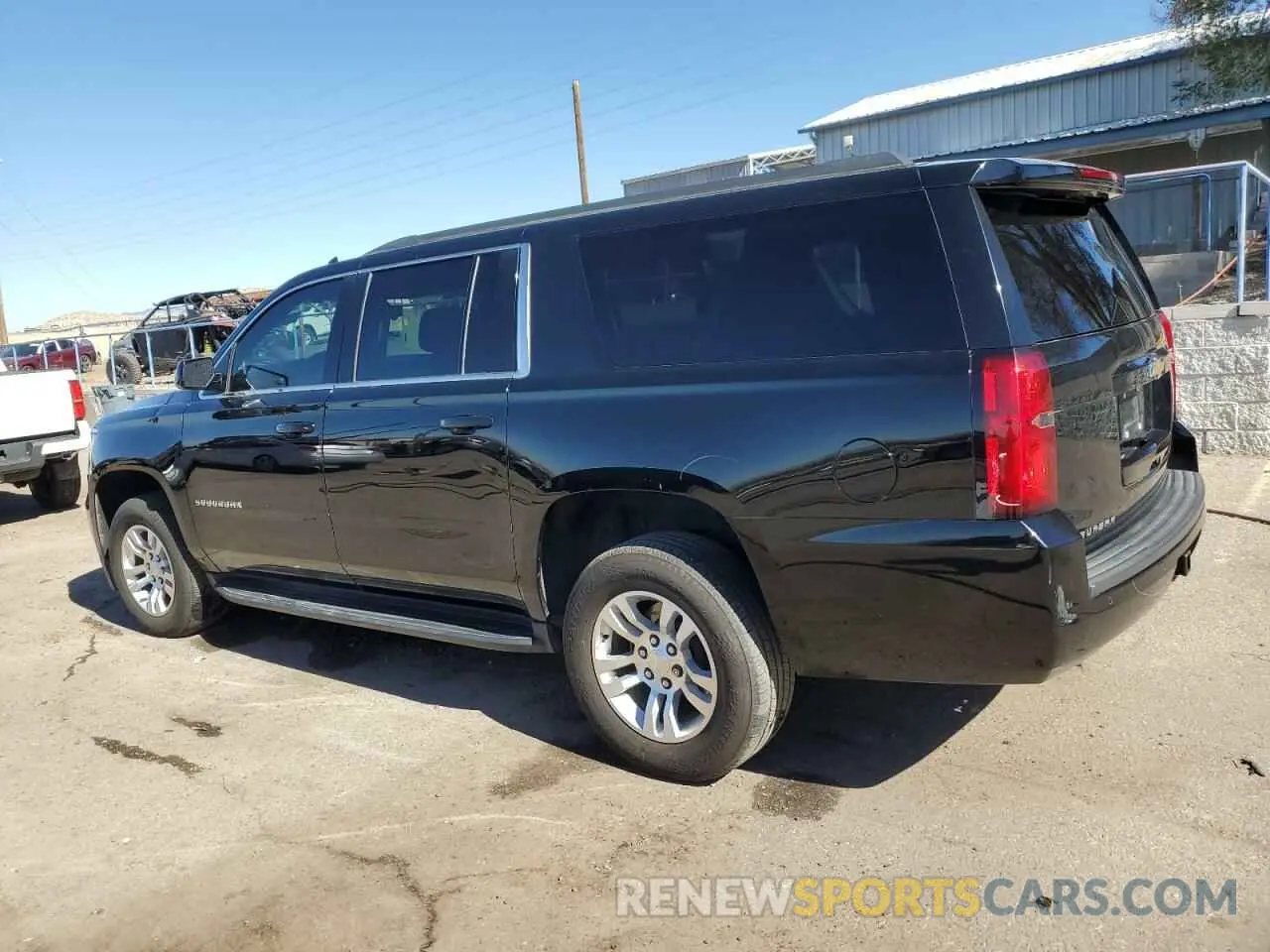 2 fotografías del automóvil dañado 1GNSCGKC6KR180042 CHEVROLET SUBURBAN 2019