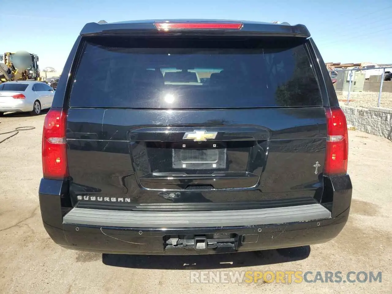 6 fotografías del automóvil dañado 1GNSCGKC6KR180042 CHEVROLET SUBURBAN 2019