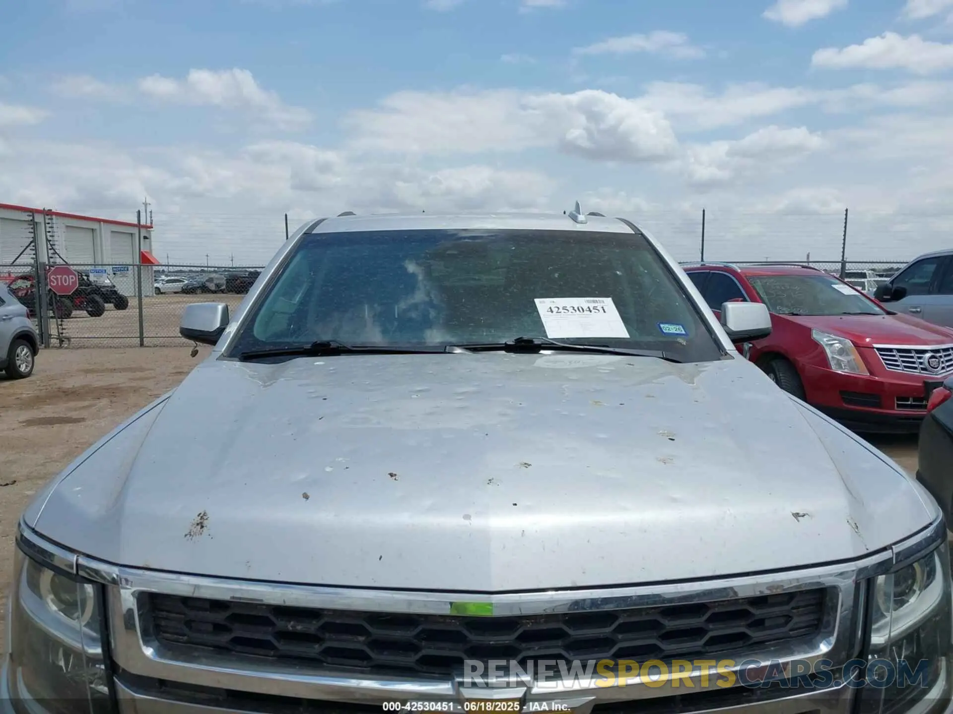6 fotografías del automóvil dañado 1GNSCHKC0KR380047 CHEVROLET SUBURBAN 2019