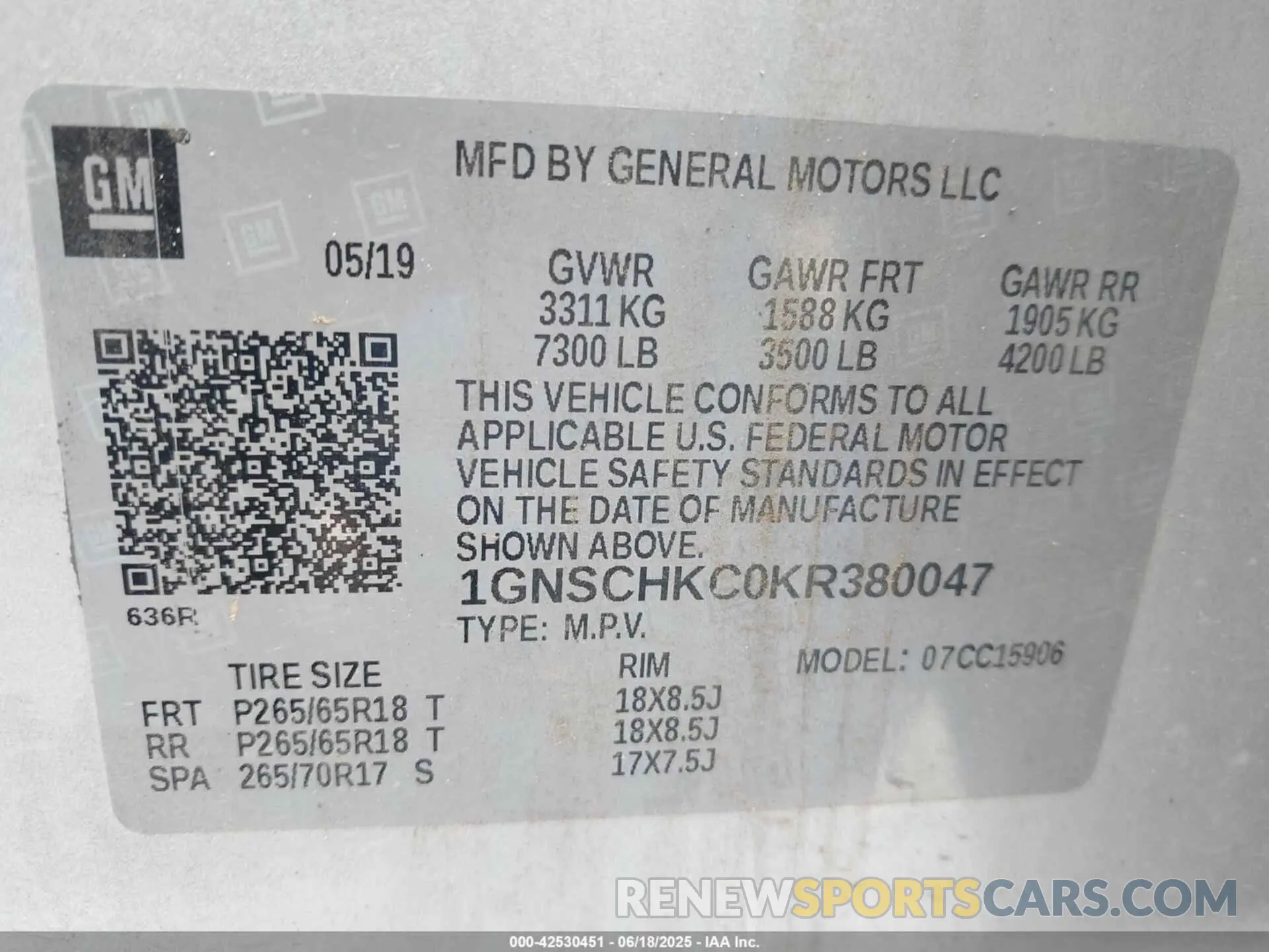 9 fotografías del automóvil dañado 1GNSCHKC0KR380047 CHEVROLET SUBURBAN 2019