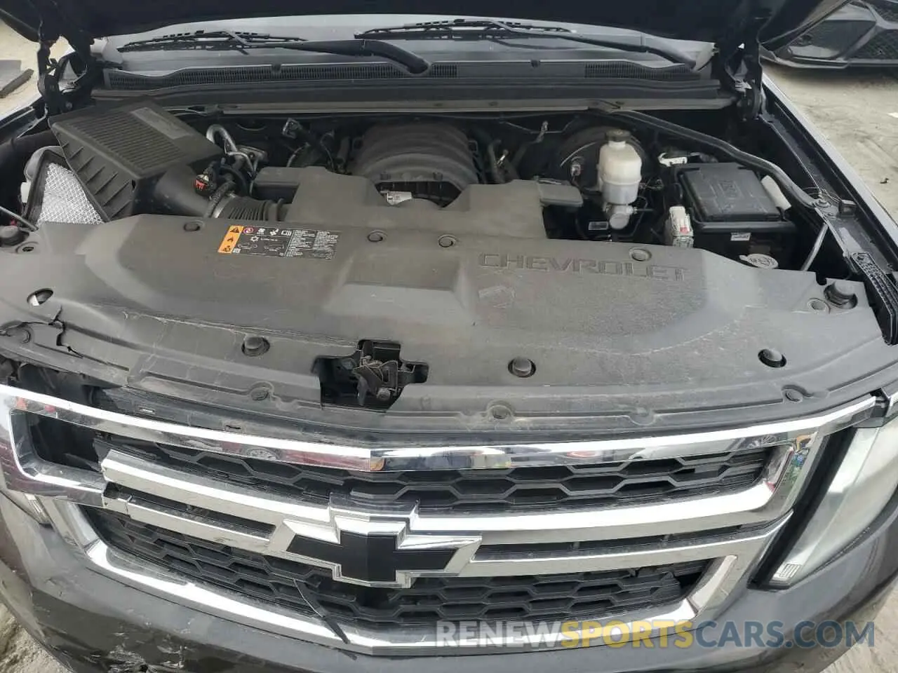 12 fotografías del automóvil dañado 1GNSCHKC8KR127431 CHEVROLET SUBURBAN 2019