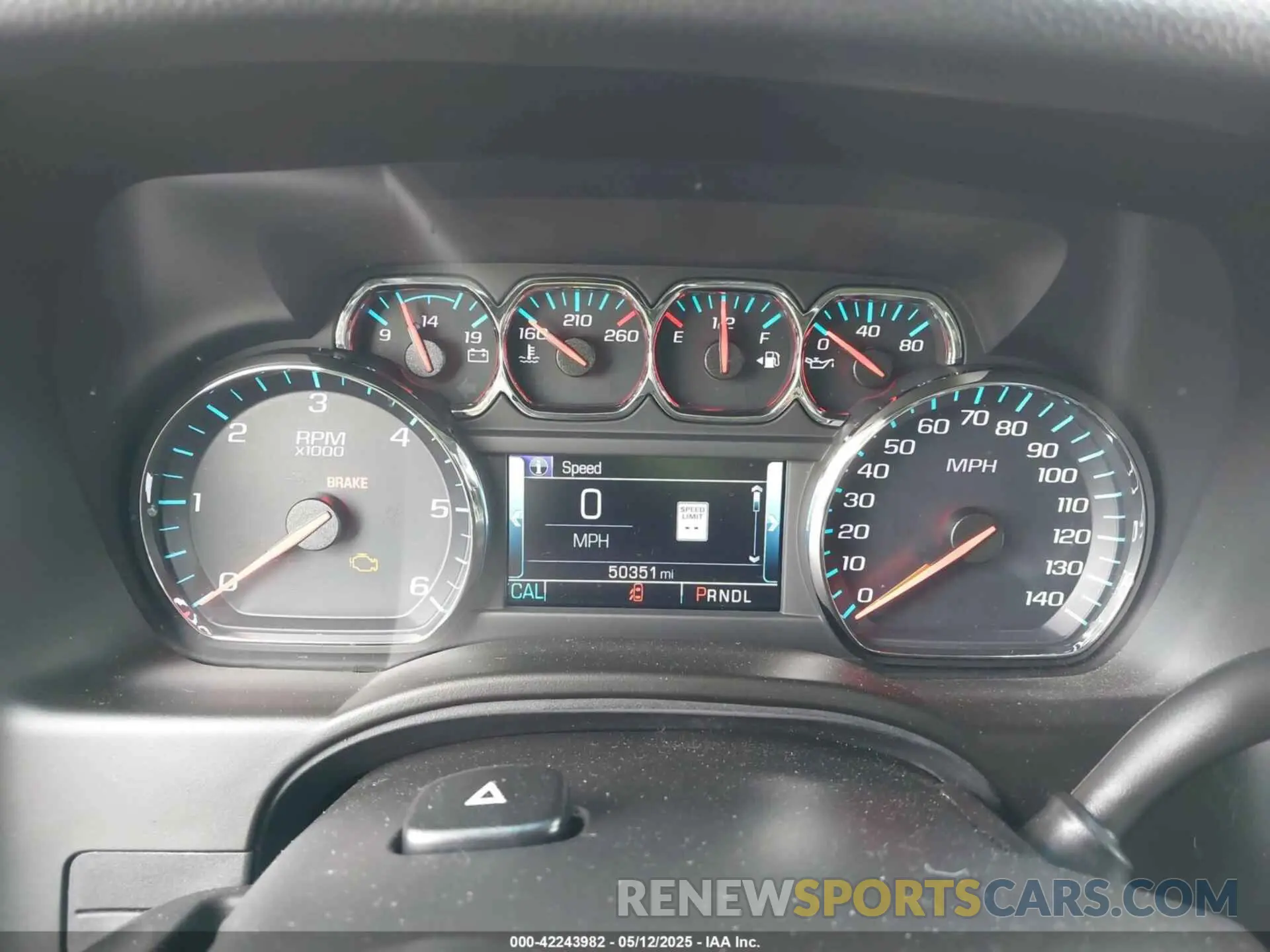 7 fotografías del automóvil dañado 1GNSCHKC8KR172885 CHEVROLET SUBURBAN 2019