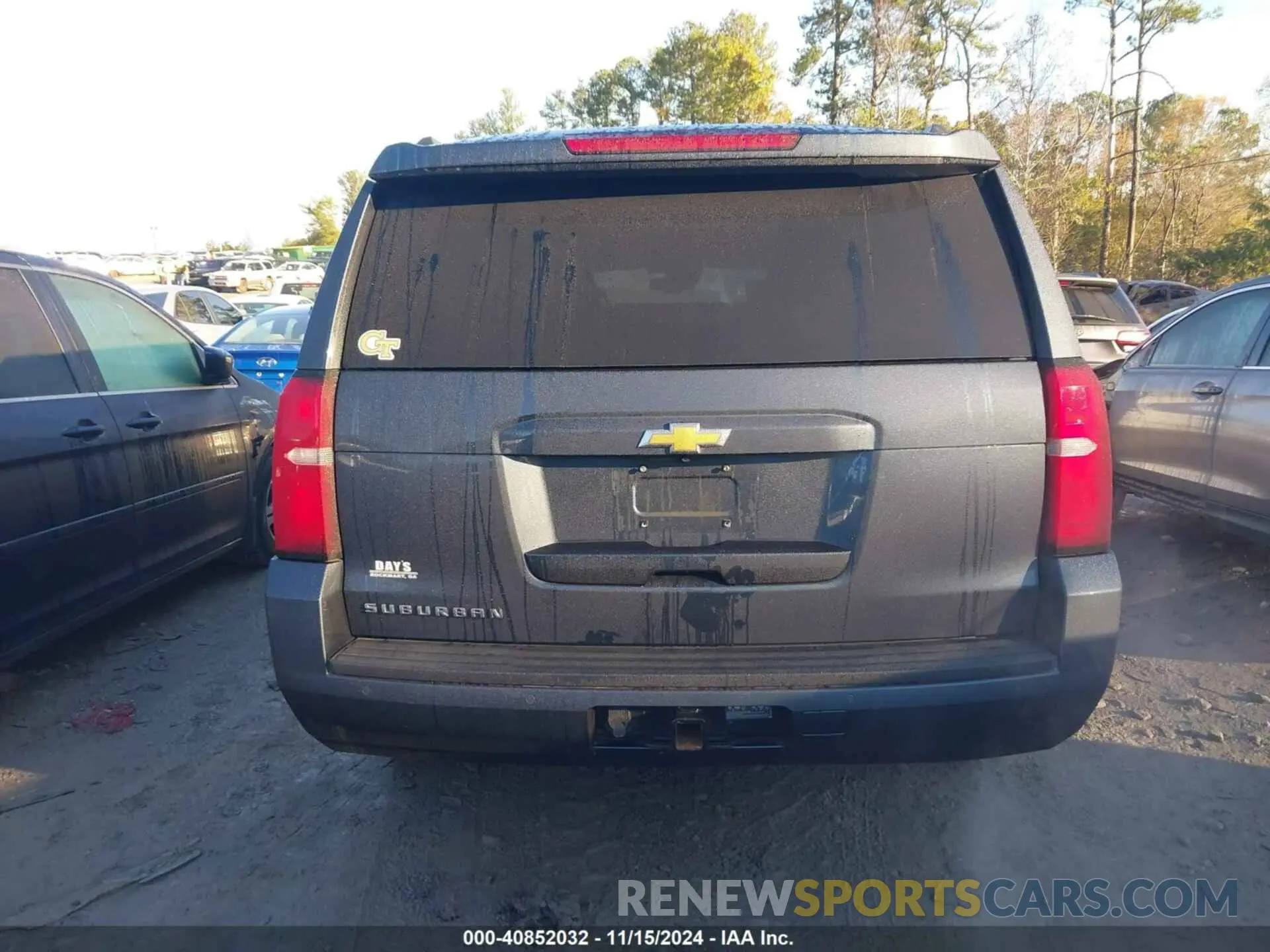 16 fotografías del automóvil dañado 1GNSCHKC9KR327072 CHEVROLET SUBURBAN 2019
