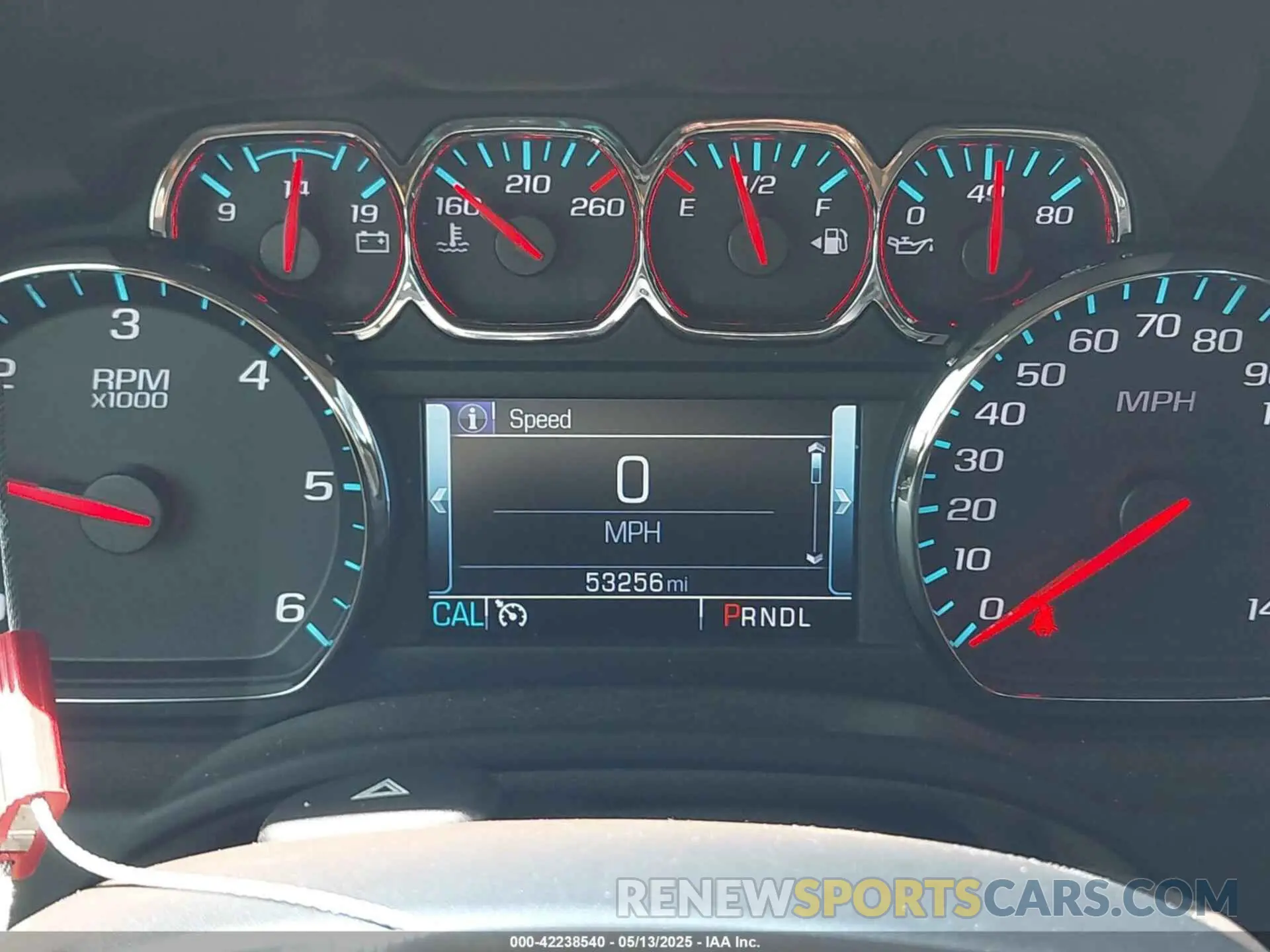 16 fotografías del automóvil dañado 1GNSCJKC9KR264210 CHEVROLET SUBURBAN 2019