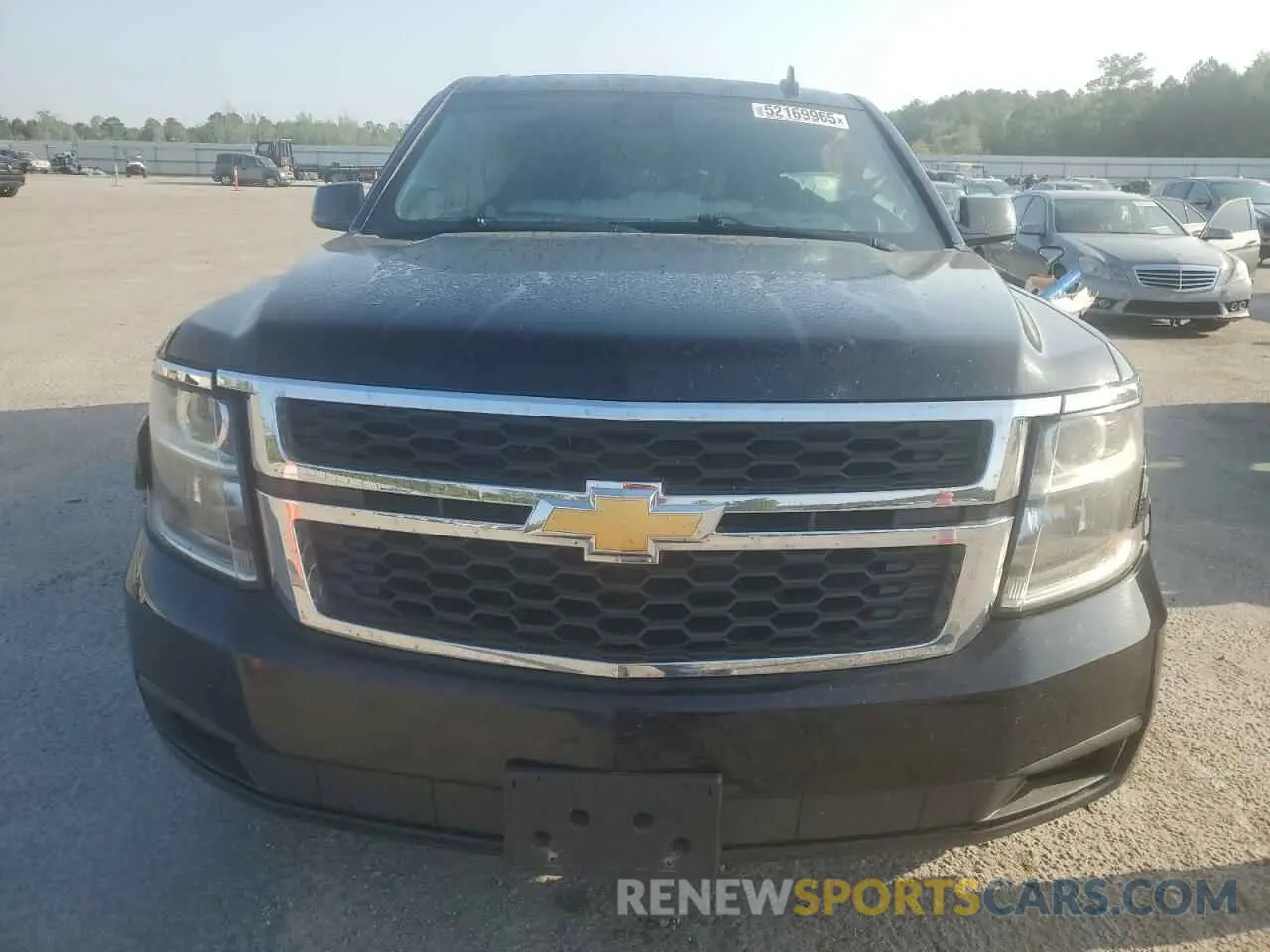 5 fotografías del automóvil dañado 1GNSKGKC3KR241141 CHEVROLET SUBURBAN 2019