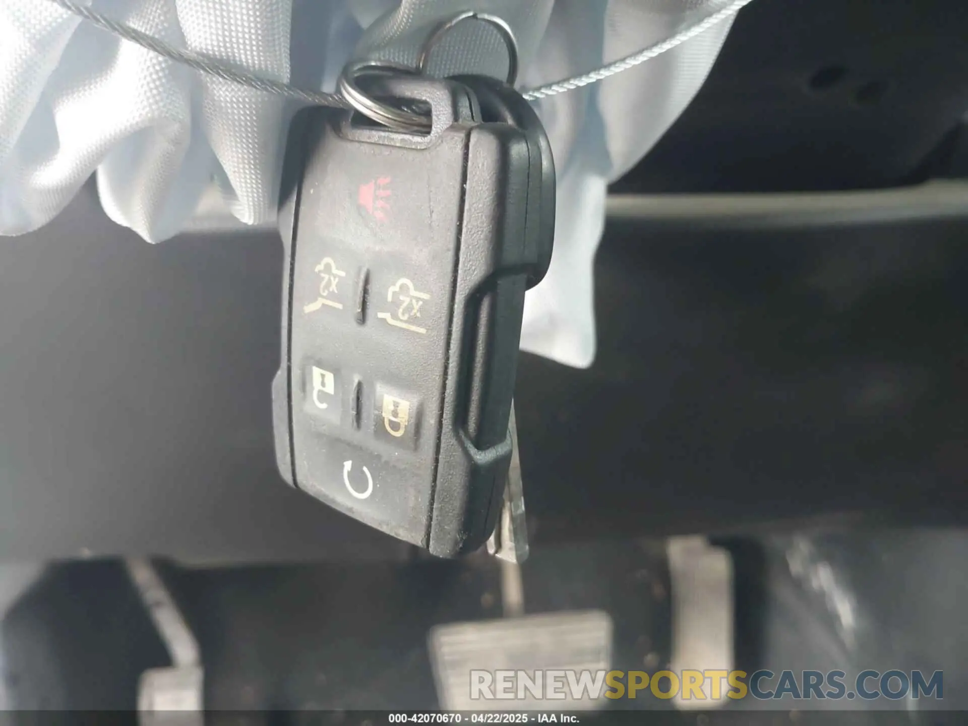 11 fotografías del automóvil dañado 1GNSKHKC1KR163061 CHEVROLET SUBURBAN 2019