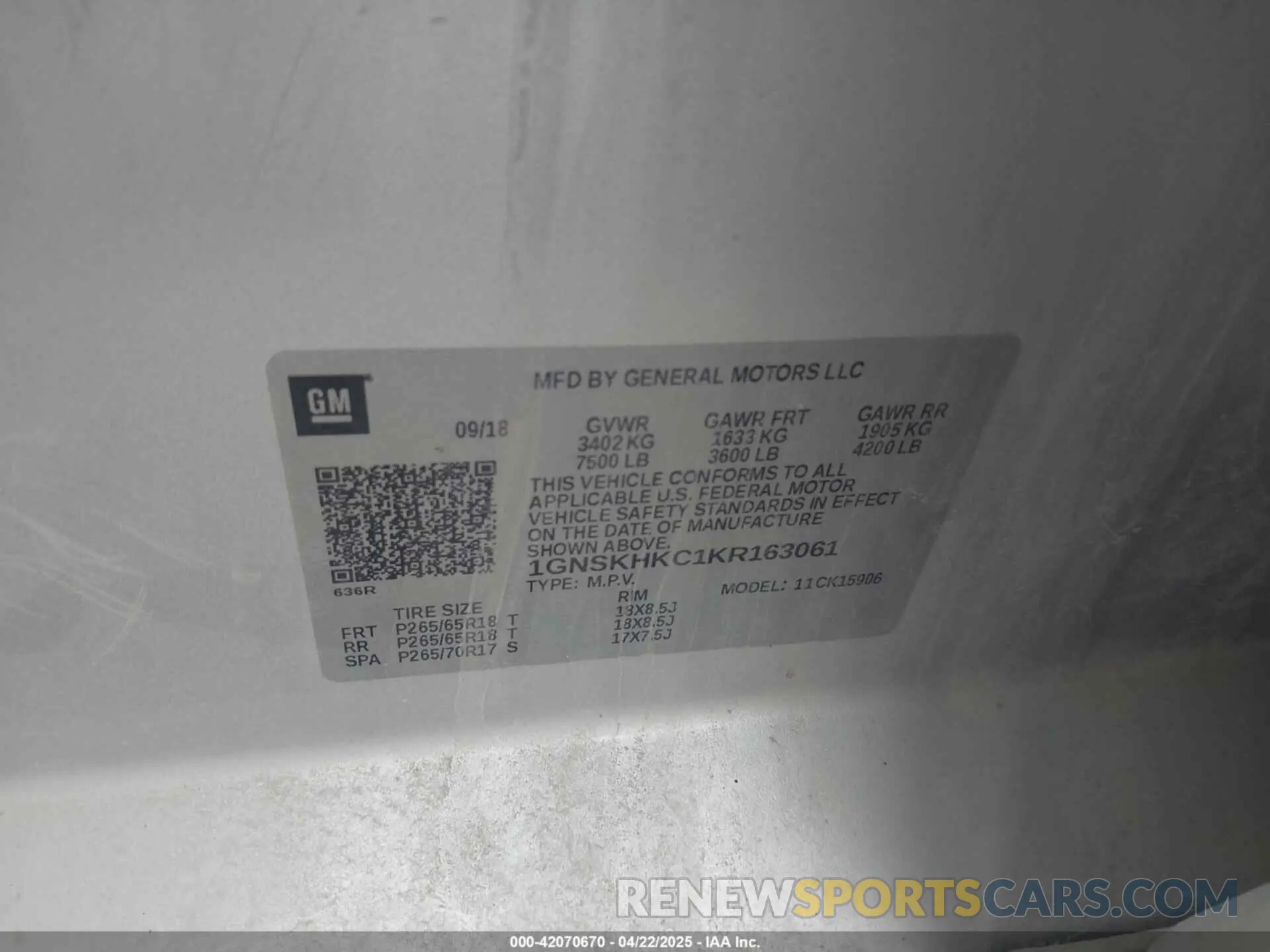 9 fotografías del automóvil dañado 1GNSKHKC1KR163061 CHEVROLET SUBURBAN 2019