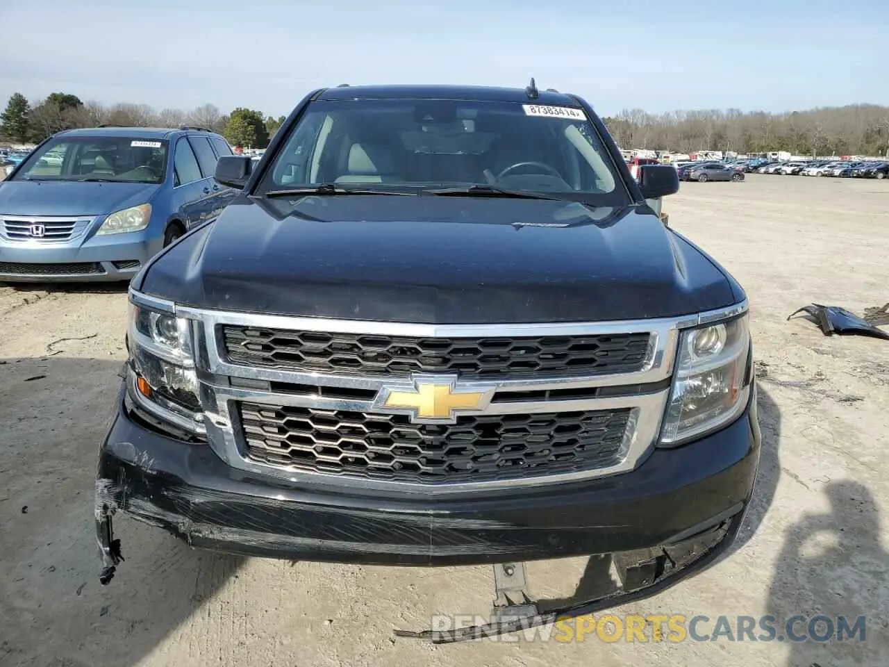 5 fotografías del automóvil dañado 1GNSKHKC1KR188011 CHEVROLET SUBURBAN 2019