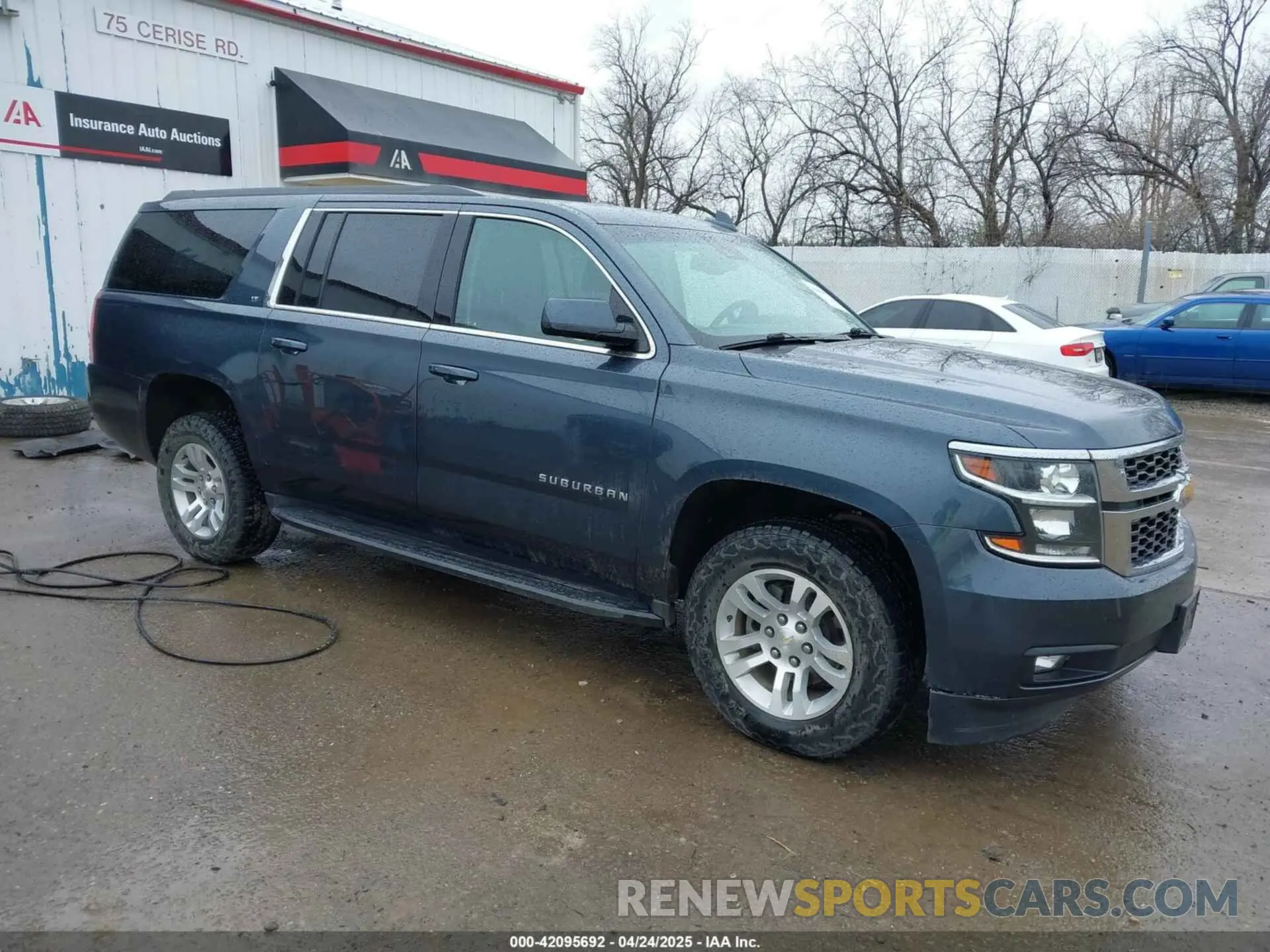 1 fotografías del automóvil dañado 1GNSKHKC1KR241449 CHEVROLET SUBURBAN 2019