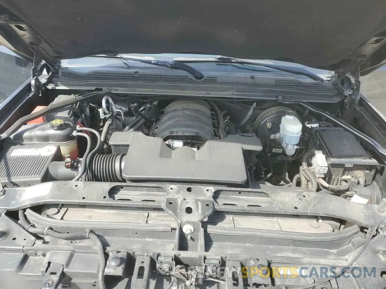 12 fotografías del automóvil dañado 1GNSKHKC2KR106707 CHEVROLET SUBURBAN 2019