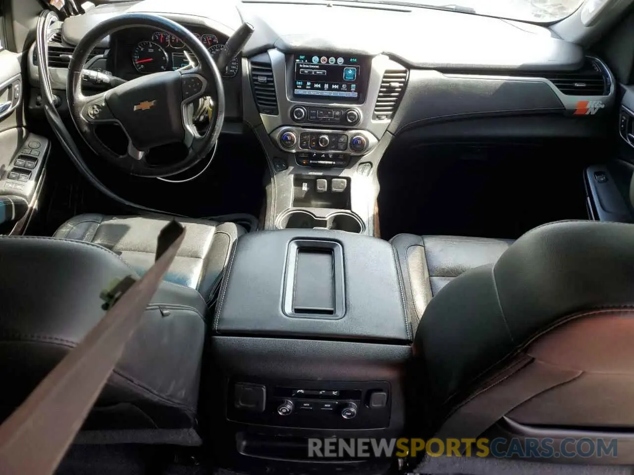 8 fotografías del automóvil dañado 1GNSKHKC2KR106707 CHEVROLET SUBURBAN 2019