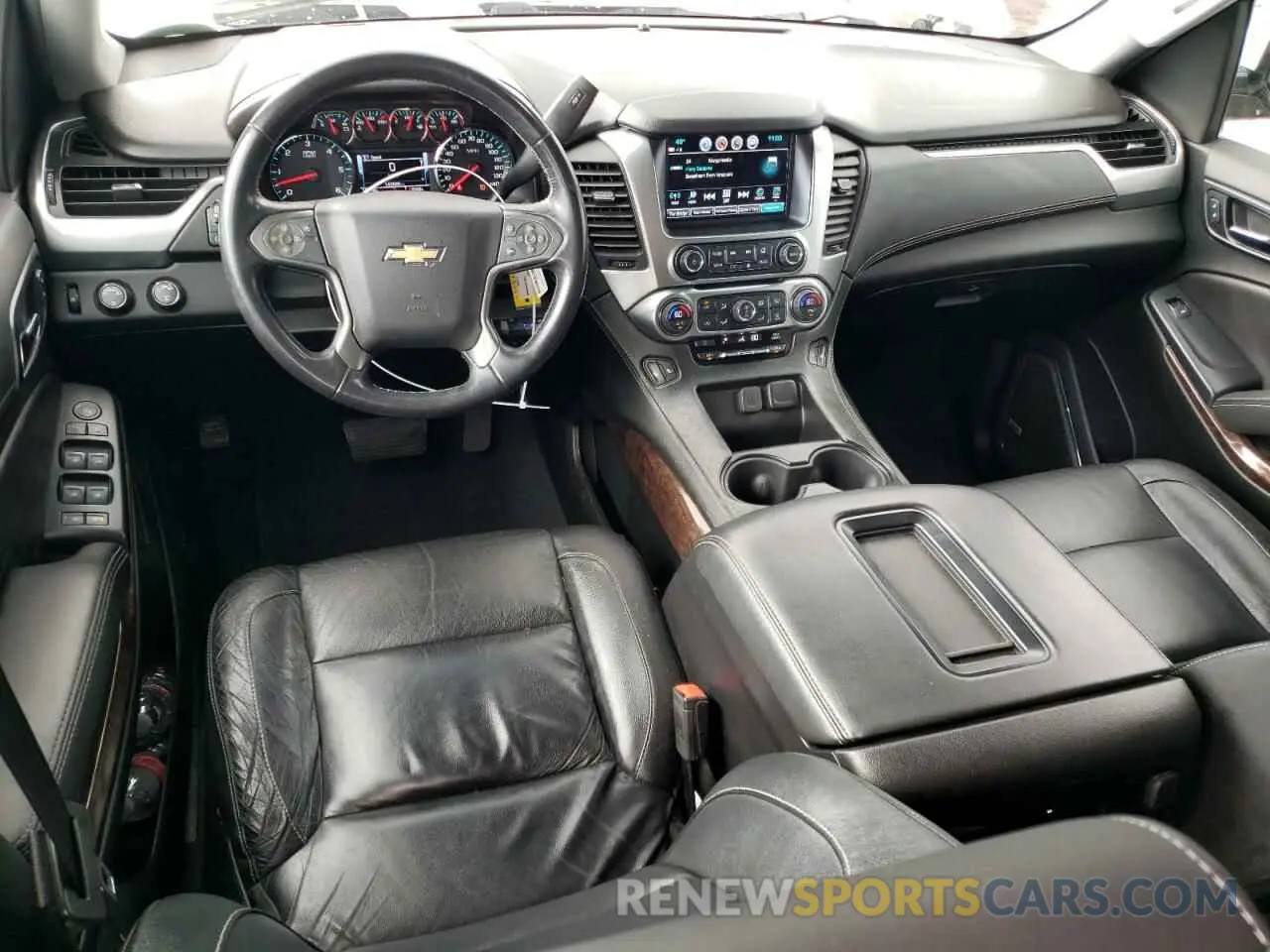8 fotografías del automóvil dañado 1GNSKHKC2KR140923 CHEVROLET SUBURBAN 2019