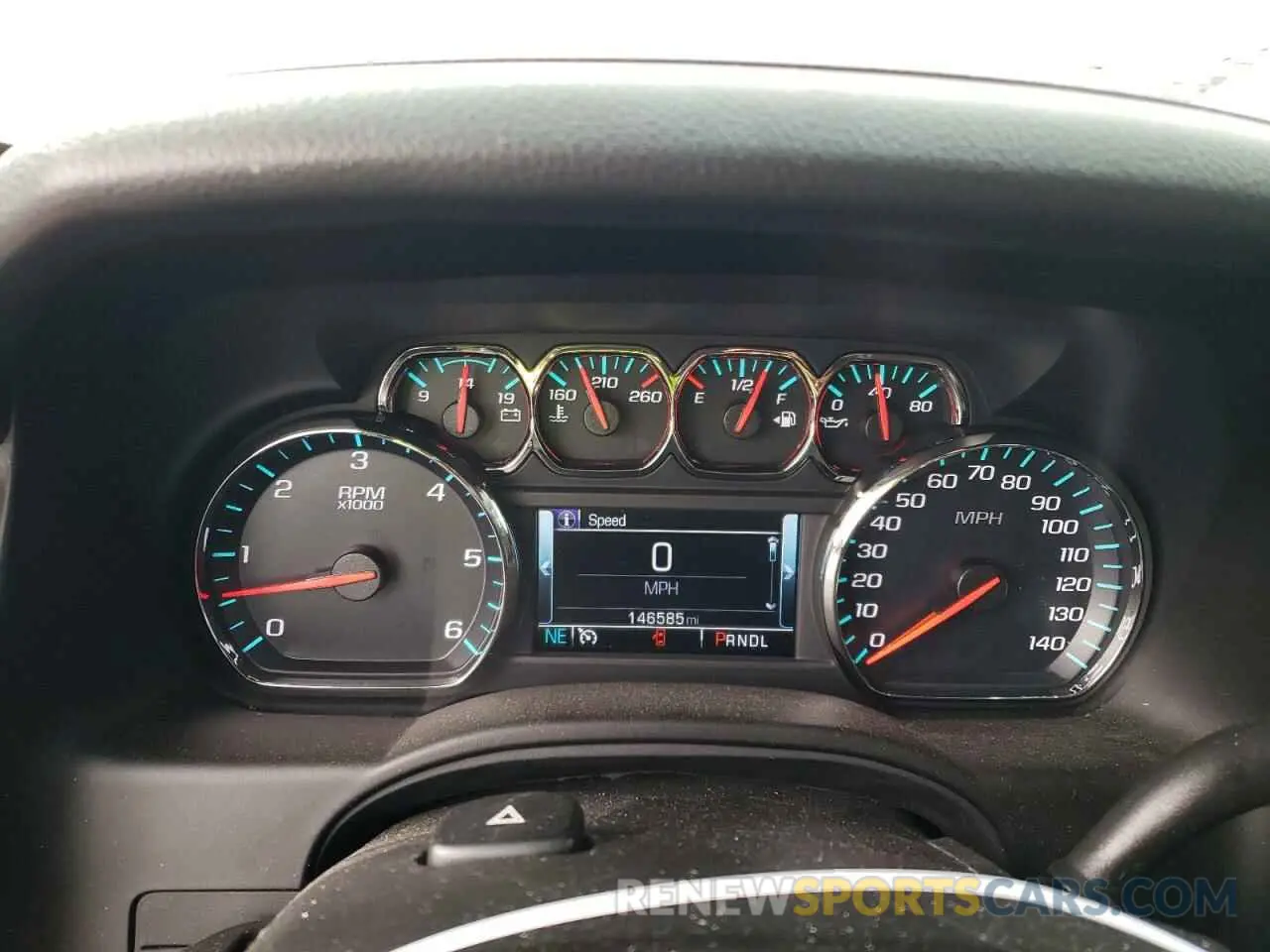 9 fotografías del automóvil dañado 1GNSKHKC2KR140923 CHEVROLET SUBURBAN 2019