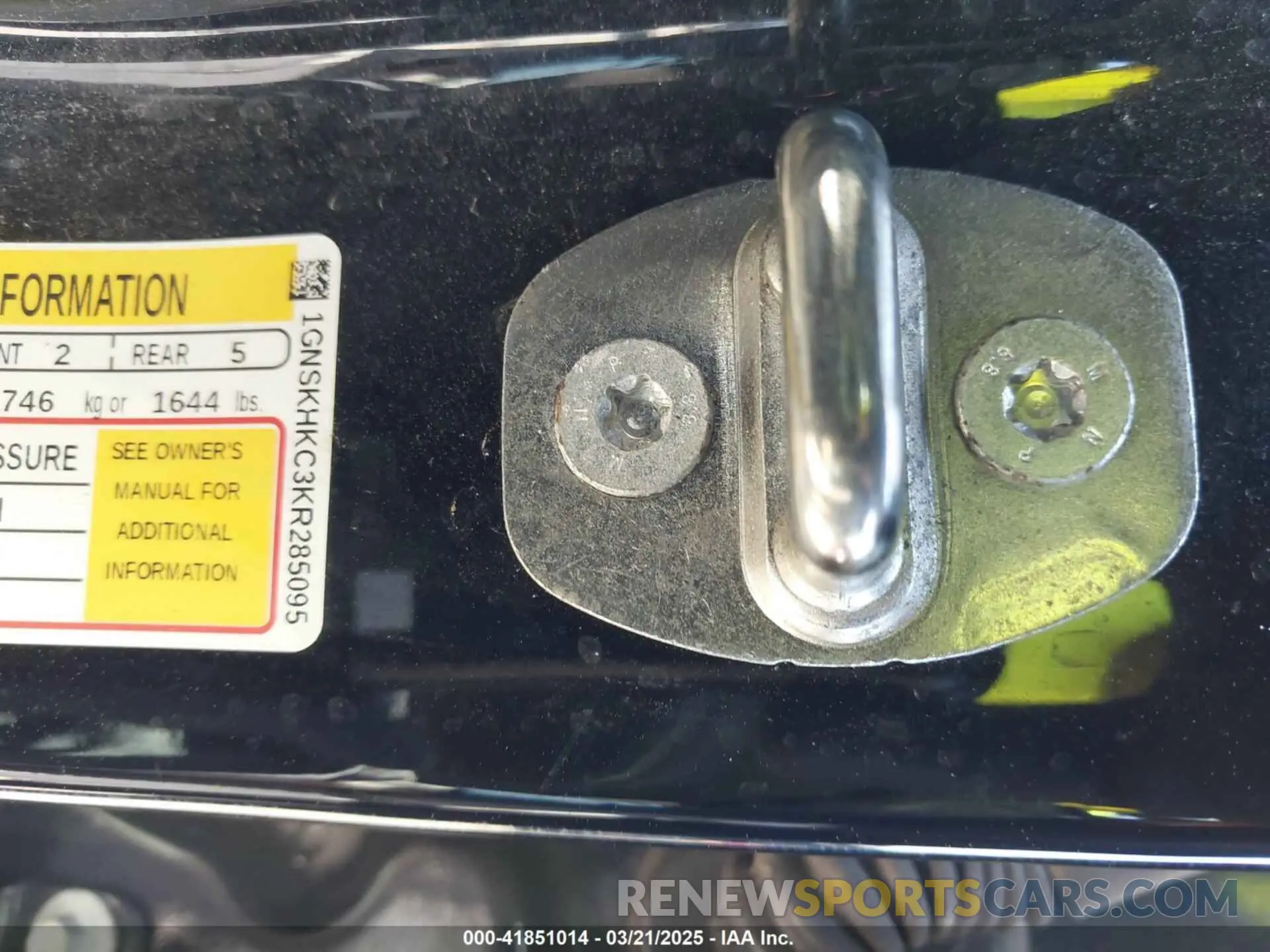 9 fotografías del automóvil dañado 1GNSKHKC3KR285095 CHEVROLET SUBURBAN 2019