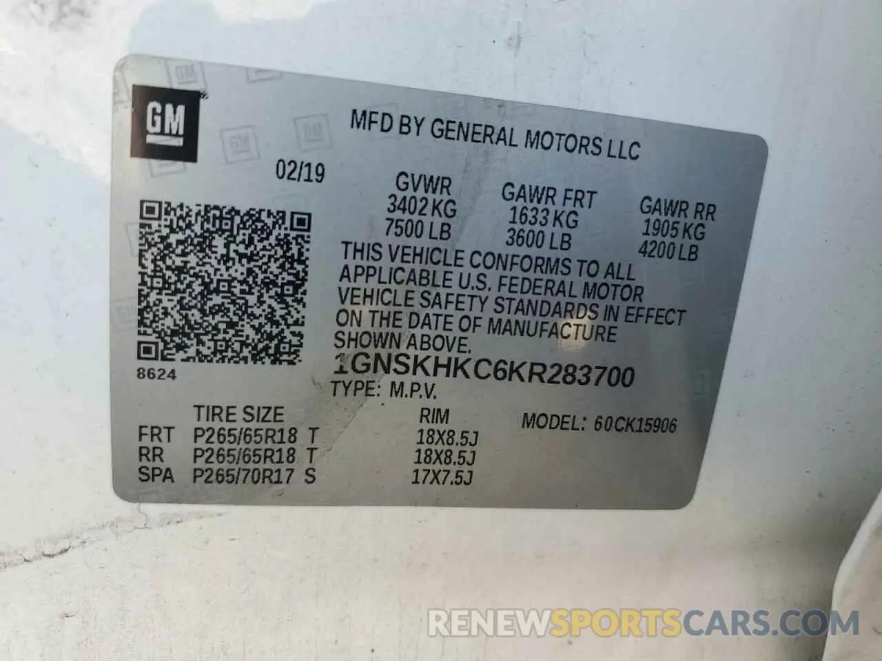 15 fotografías del automóvil dañado 1GNSKHKC6KR283700 CHEVROLET SUBURBAN 2019