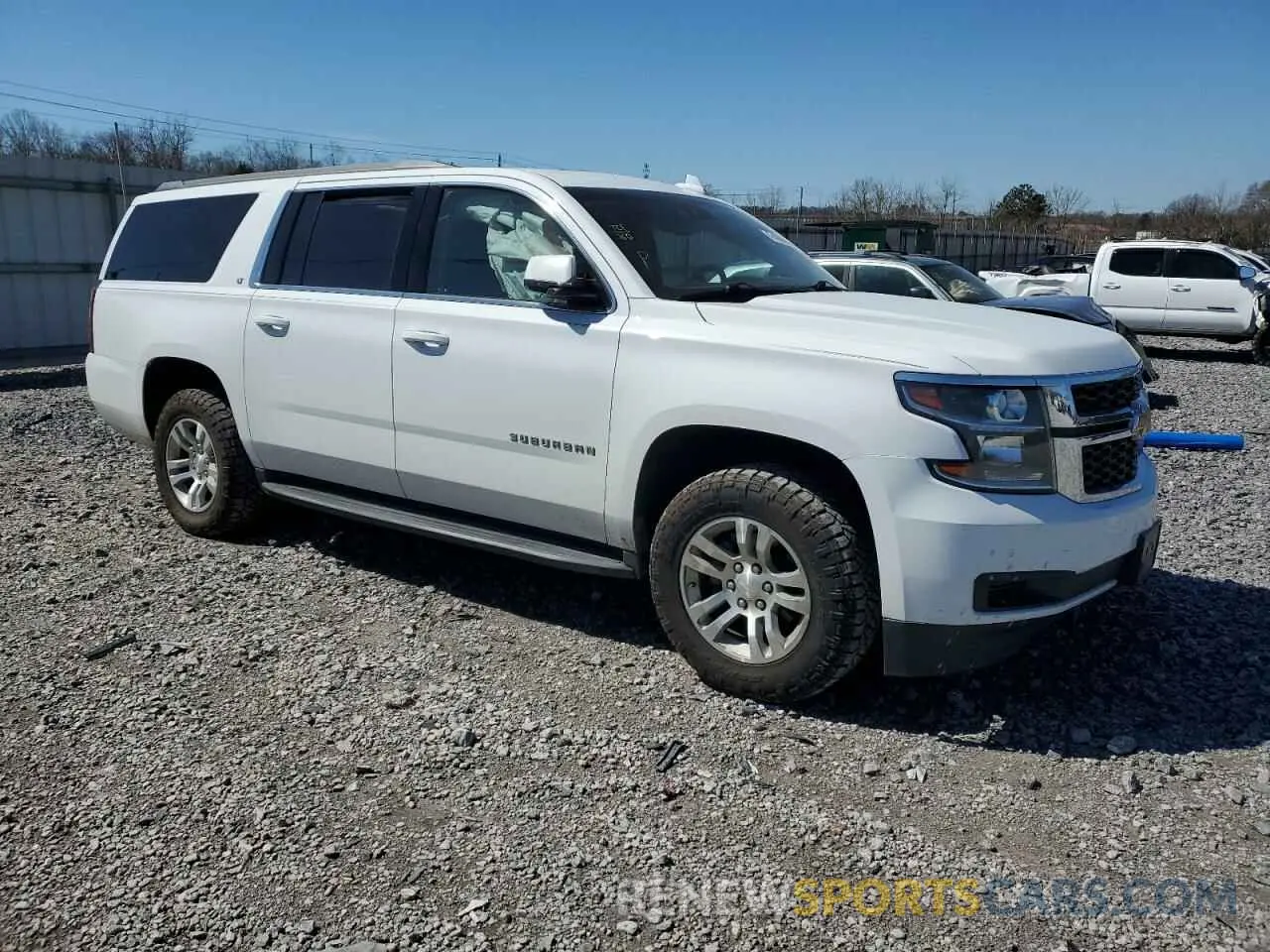 4 fotografías del automóvil dañado 1GNSKHKC6KR283700 CHEVROLET SUBURBAN 2019