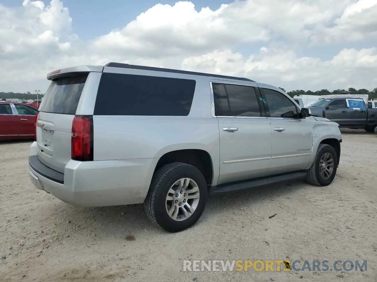 3 fotografías del automóvil dañado 1GNSKHKC6KR335214 CHEVROLET SUBURBAN 2019