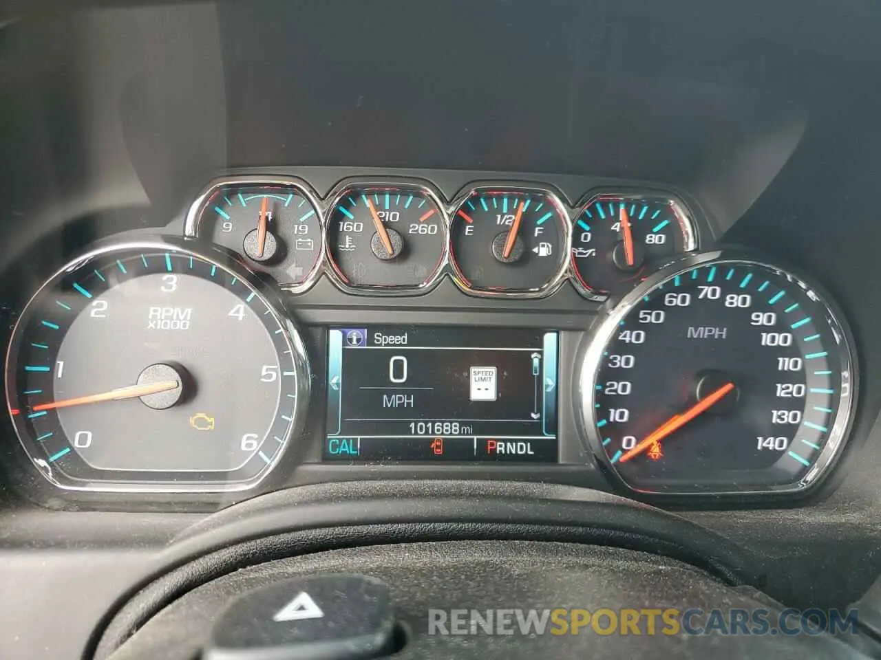 9 fotografías del automóvil dañado 1GNSKHKC6KR335214 CHEVROLET SUBURBAN 2019