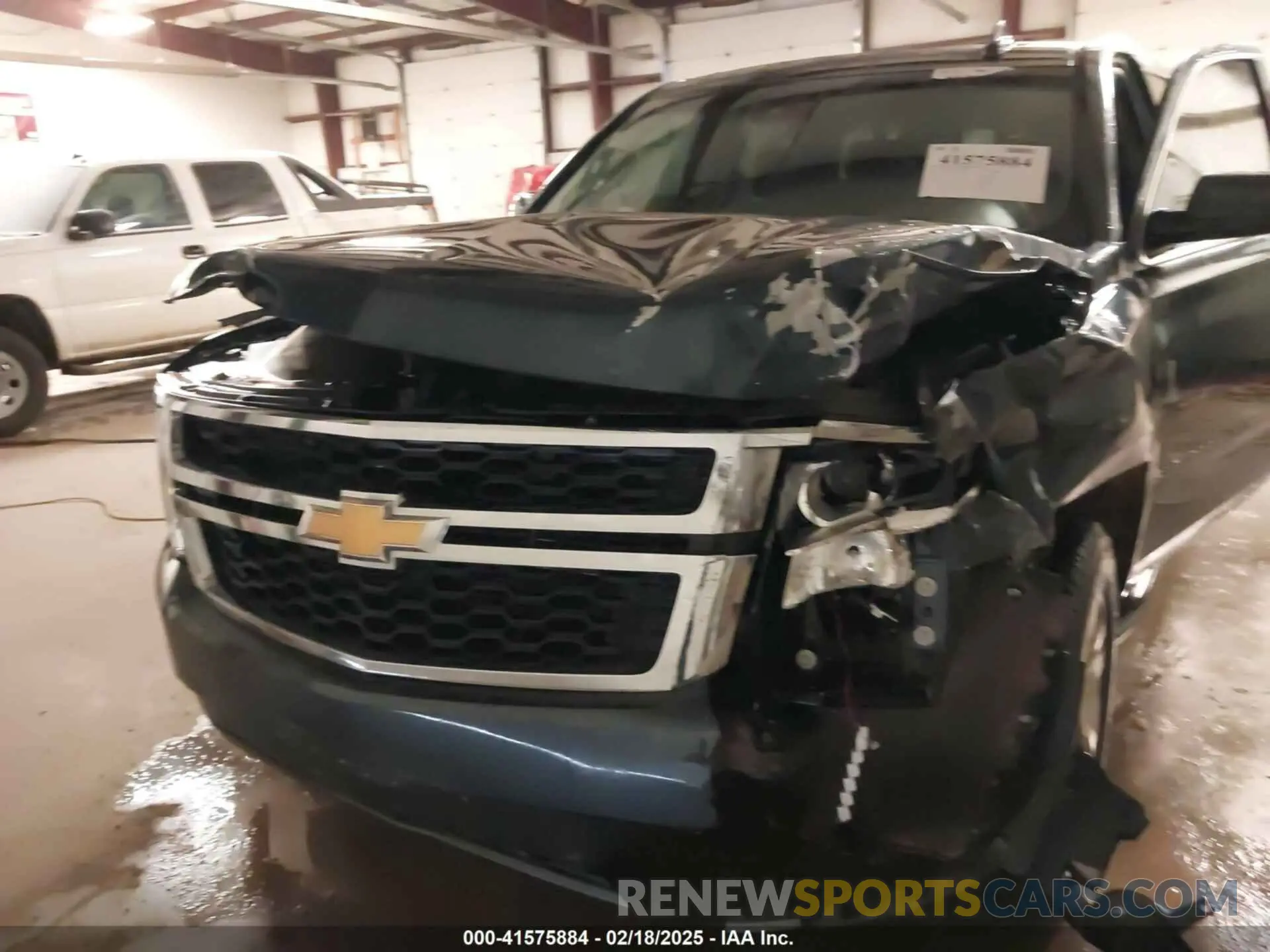 12 fotografías del automóvil dañado 1GNSKHKC7KR166918 CHEVROLET SUBURBAN 2019