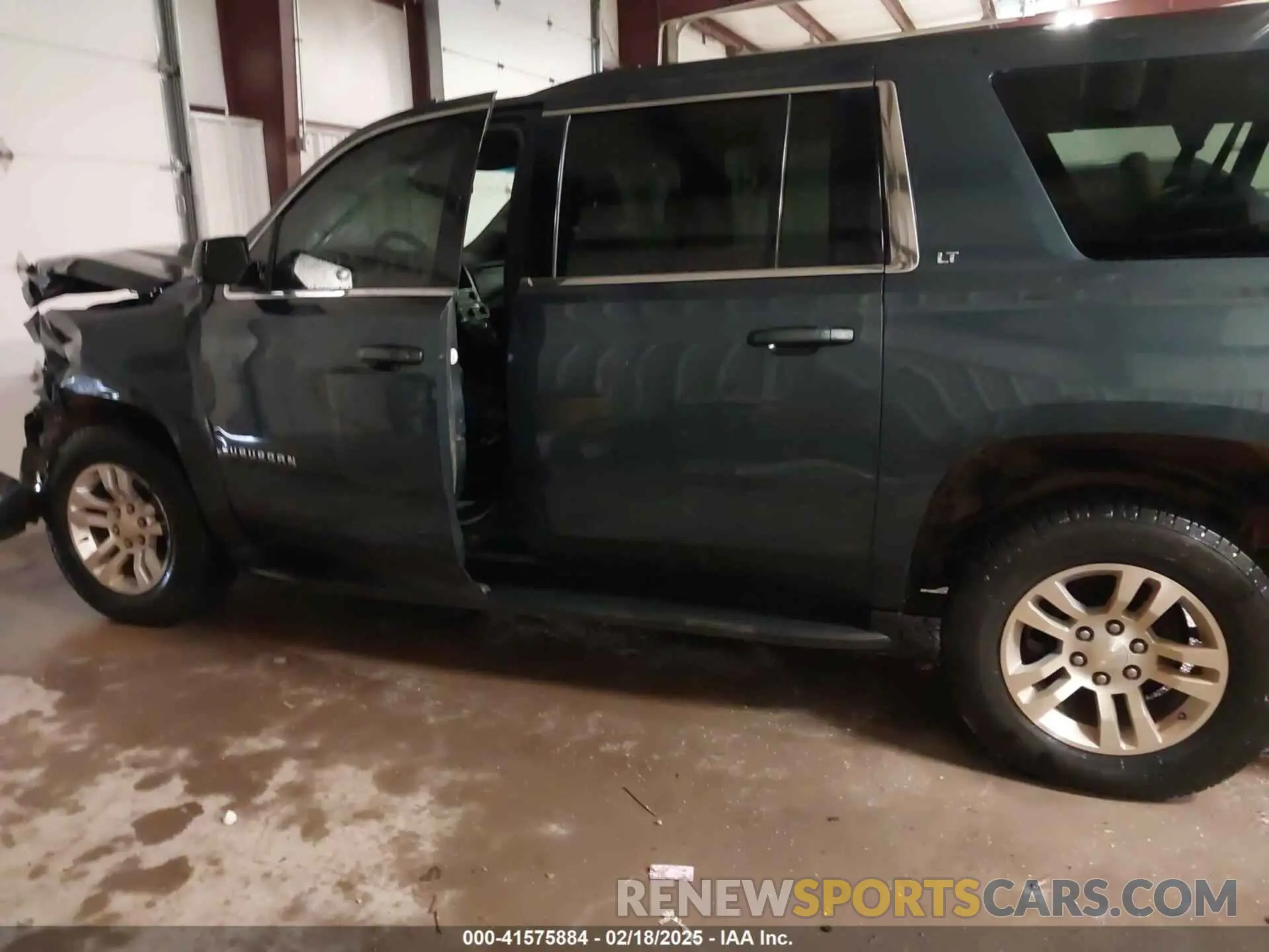14 fotografías del automóvil dañado 1GNSKHKC7KR166918 CHEVROLET SUBURBAN 2019