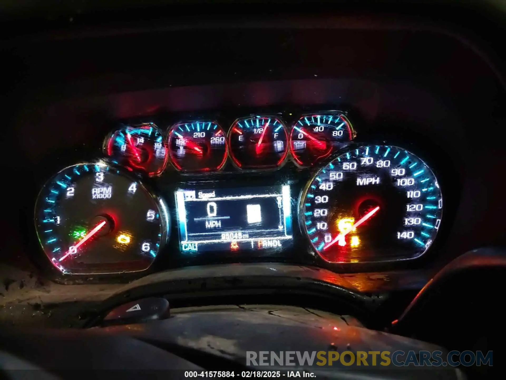 7 fotografías del automóvil dañado 1GNSKHKC7KR166918 CHEVROLET SUBURBAN 2019