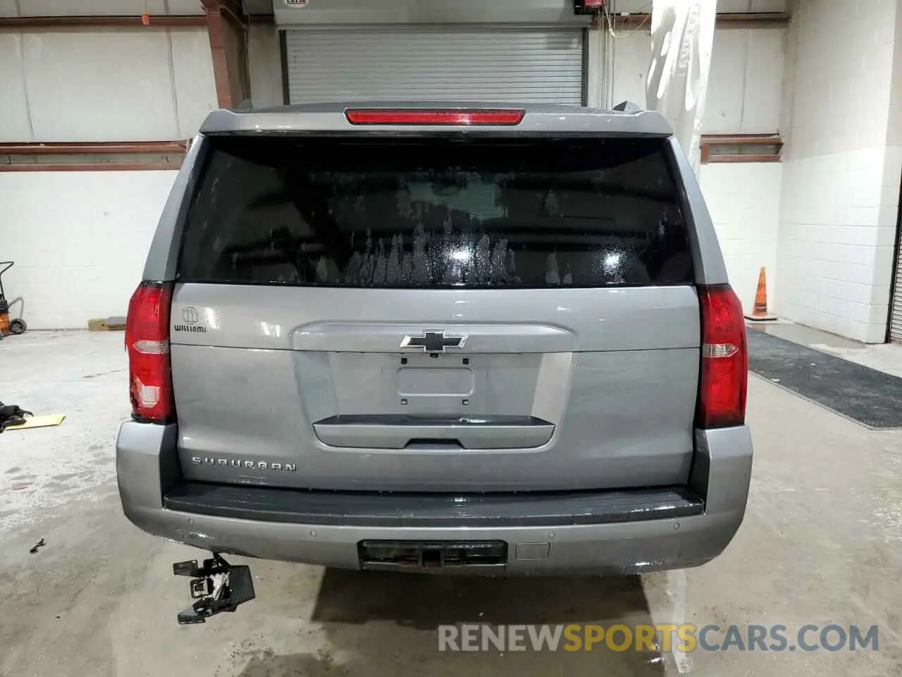 6 fotografías del automóvil dañado 1GNSKHKC7KR234280 CHEVROLET SUBURBAN 2019
