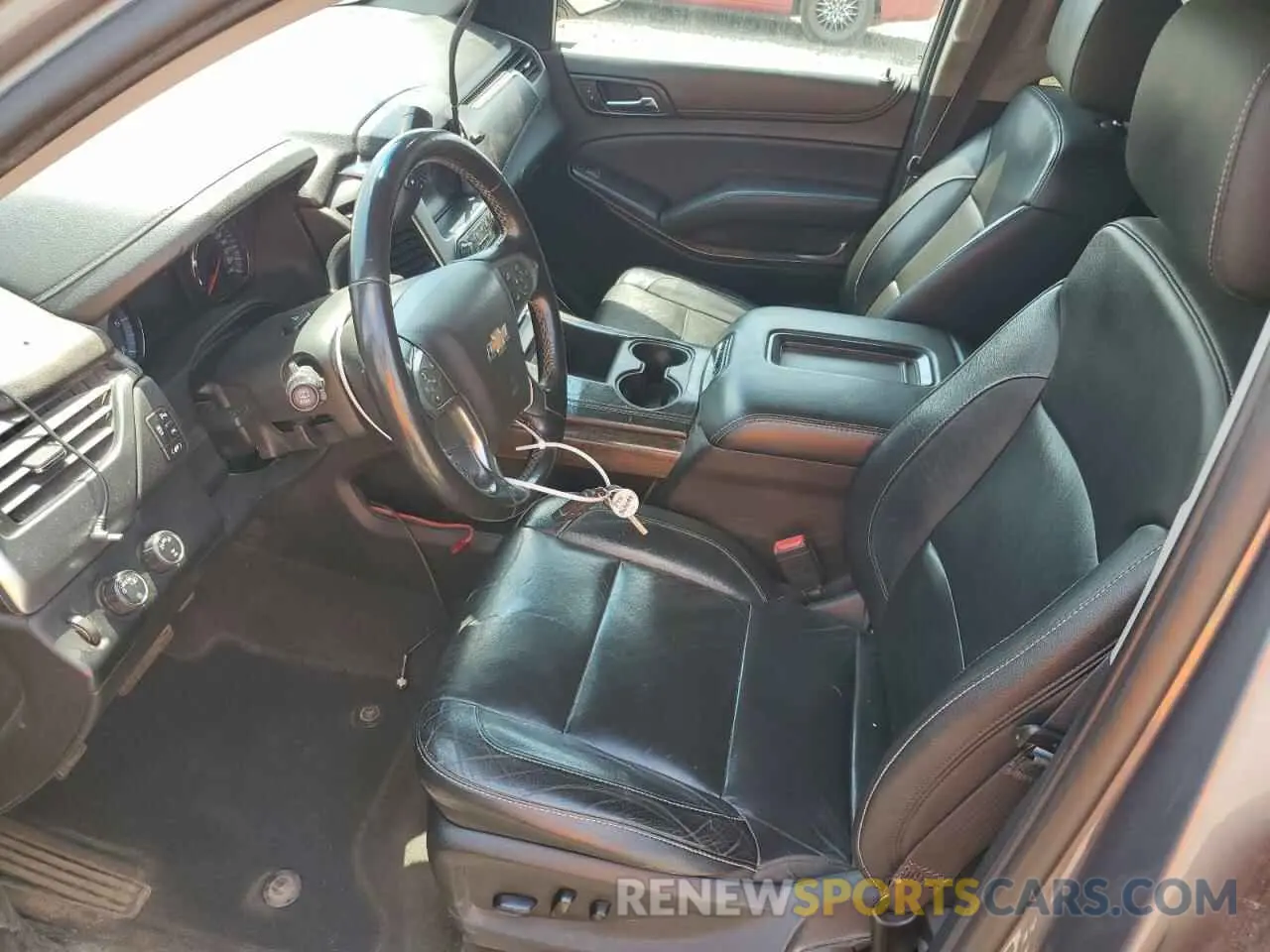 7 fotografías del automóvil dañado 1GNSKHKC7KR363099 CHEVROLET SUBURBAN 2019