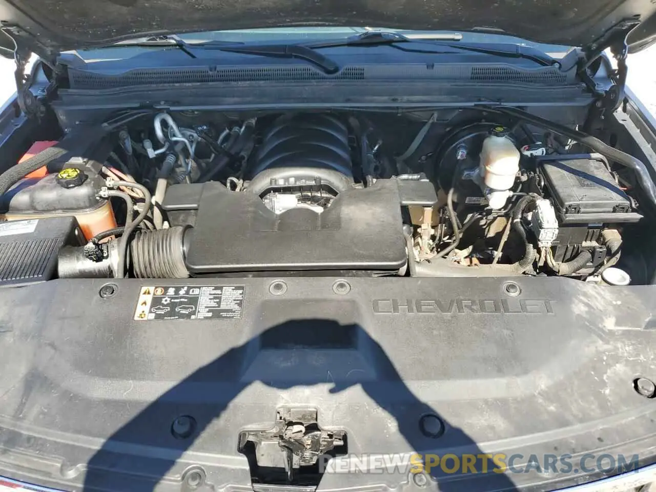 12 fotografías del automóvil dañado 1GNSKHKC7KR384860 CHEVROLET SUBURBAN 2019