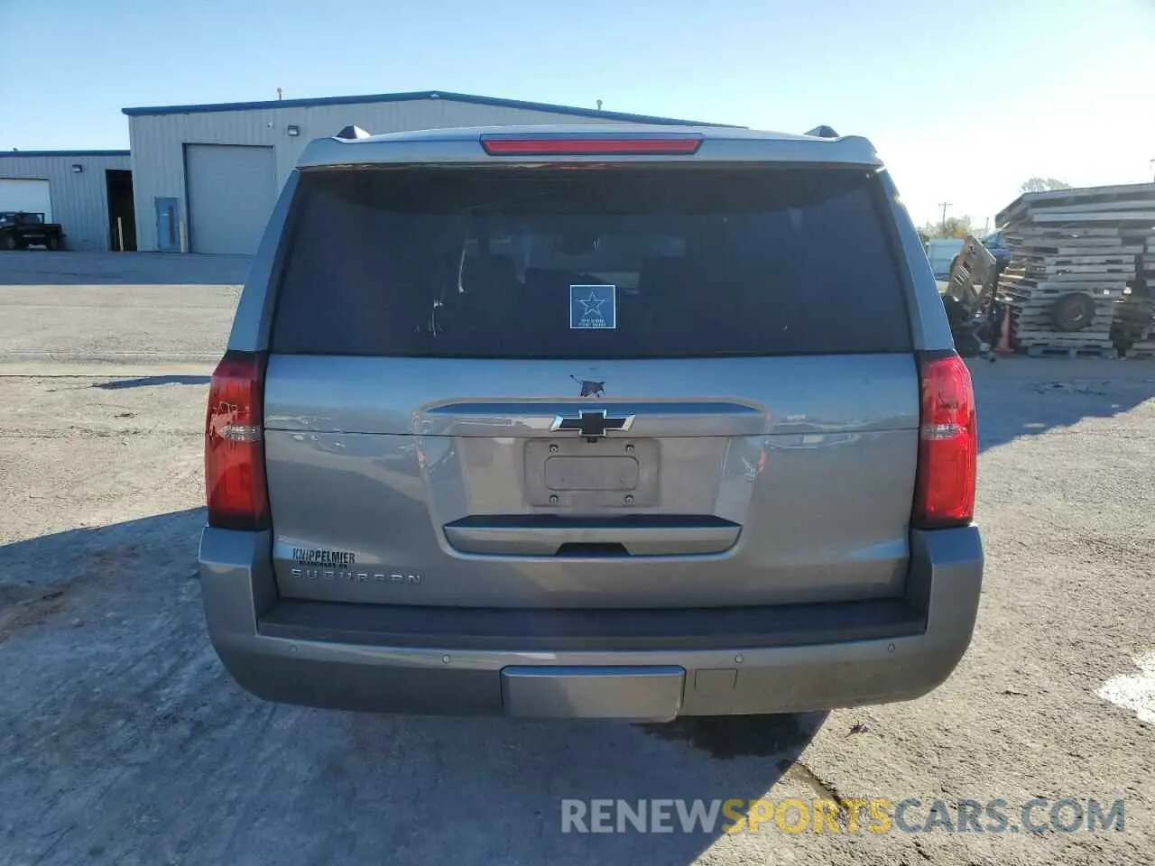 6 fotografías del automóvil dañado 1GNSKHKC8KR167205 CHEVROLET SUBURBAN 2019