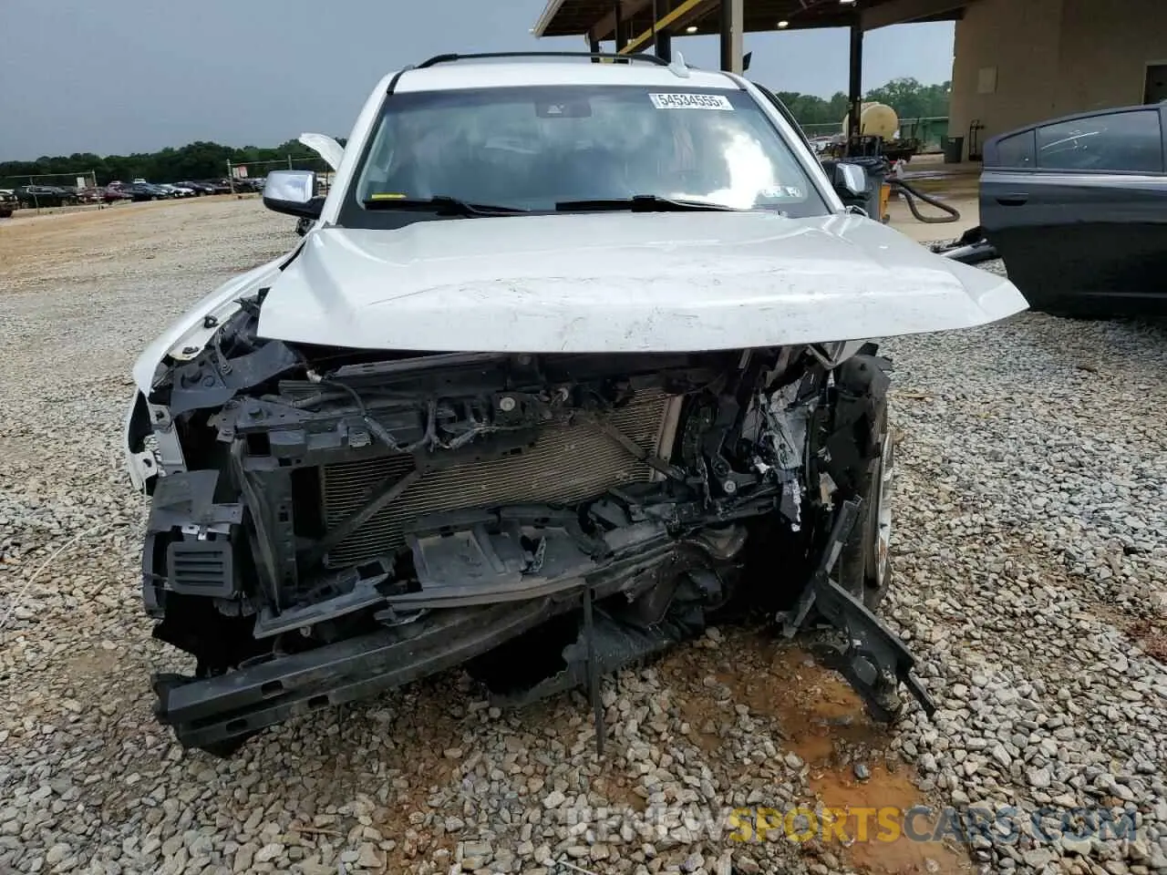 5 fotografías del automóvil dañado 1GNSKHKC9KR186216 CHEVROLET SUBURBAN 2019