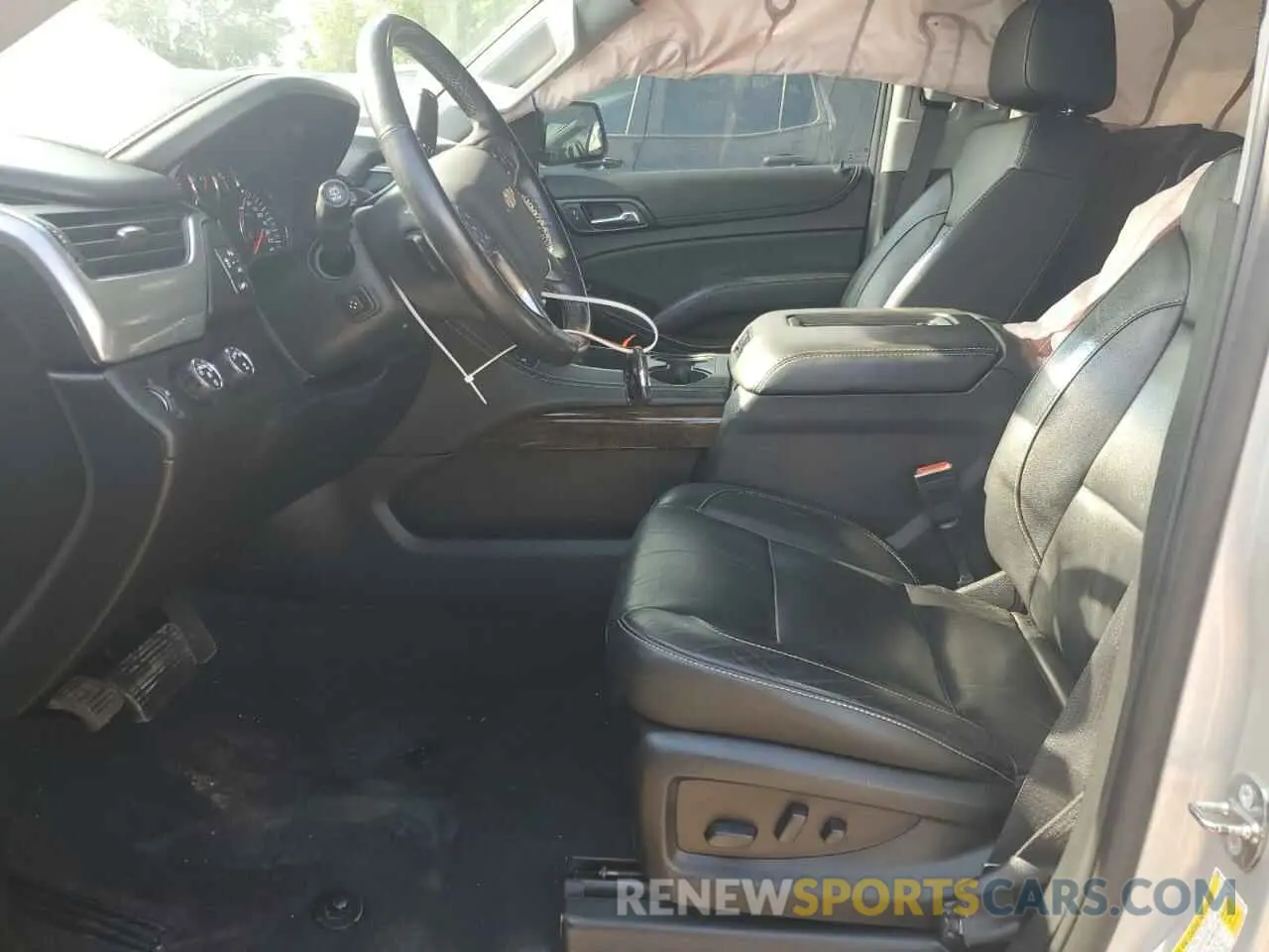 7 fotografías del automóvil dañado 1GNSKHKC9KR309268 CHEVROLET SUBURBAN 2019