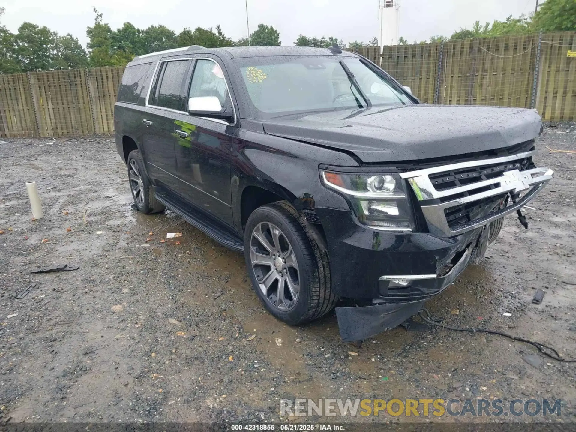 1 fotografías del automóvil dañado 1GNSKJKC1KR147532 CHEVROLET SUBURBAN 2019