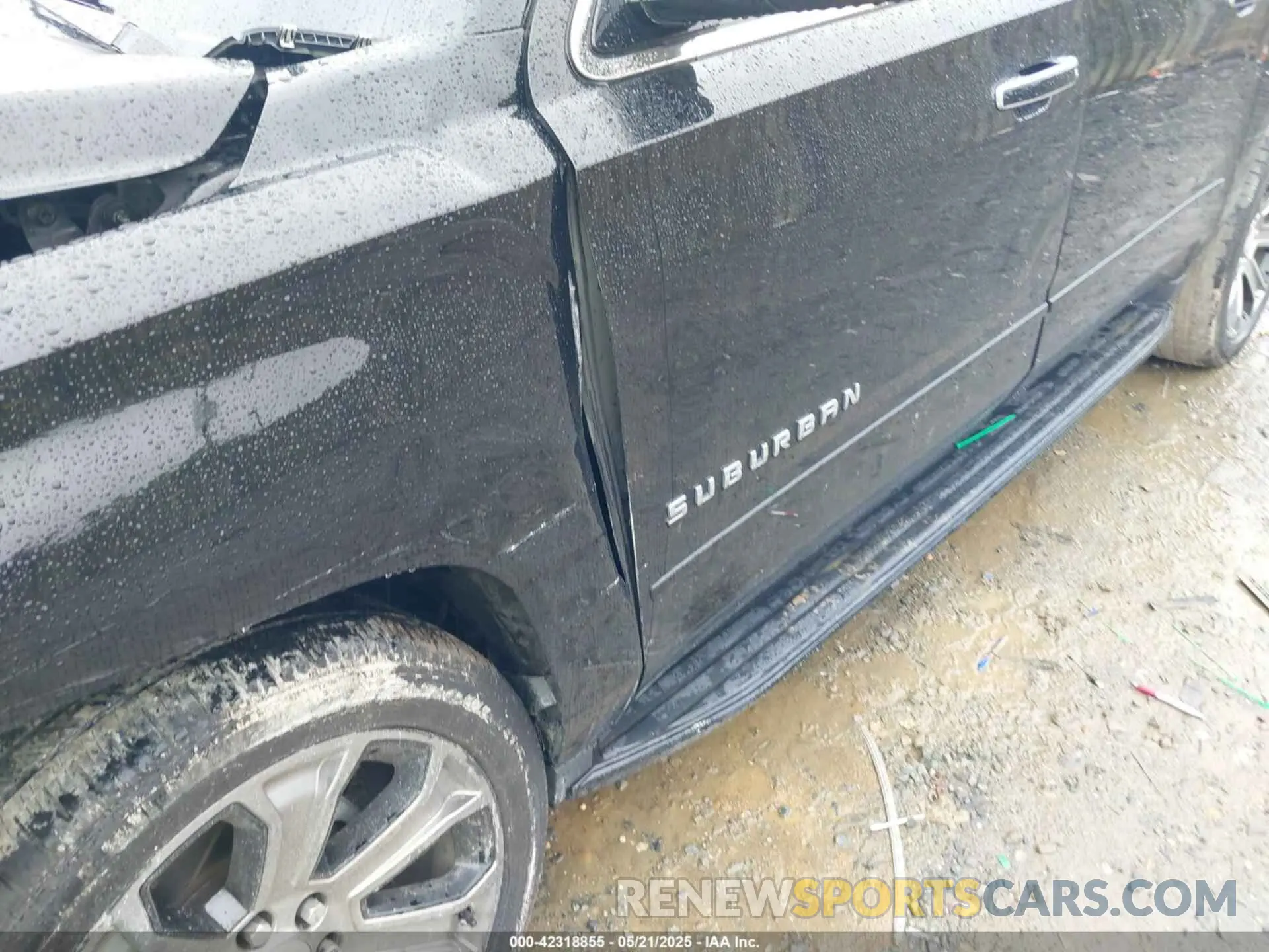 17 fotografías del automóvil dañado 1GNSKJKC1KR147532 CHEVROLET SUBURBAN 2019