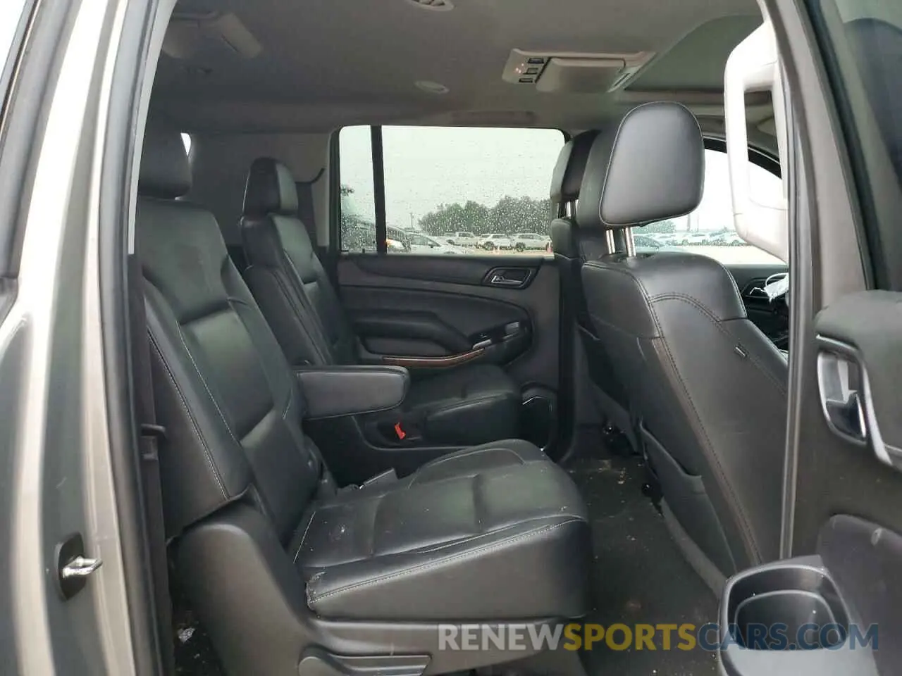11 fotografías del automóvil dañado 1GNSKJKC7KR318154 CHEVROLET SUBURBAN 2019