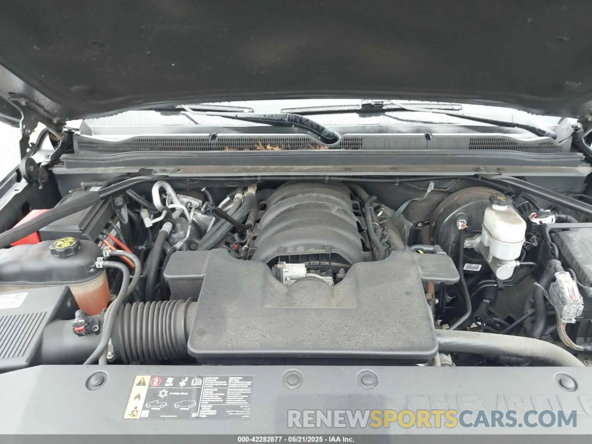 10 fotografías del automóvil dañado 1GNSKJKC9KR288722 CHEVROLET SUBURBAN 2019