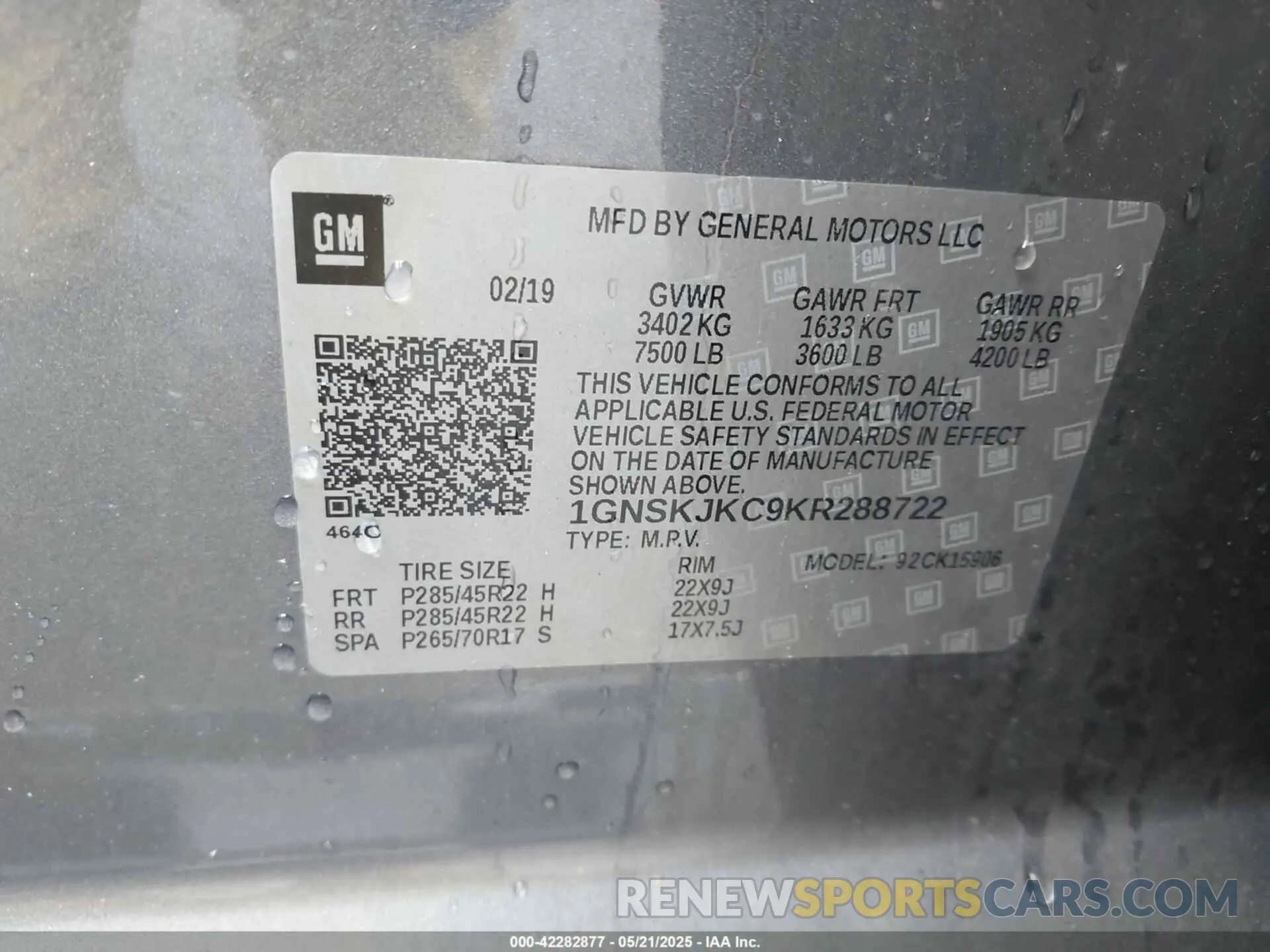 9 fotografías del automóvil dañado 1GNSKJKC9KR288722 CHEVROLET SUBURBAN 2019