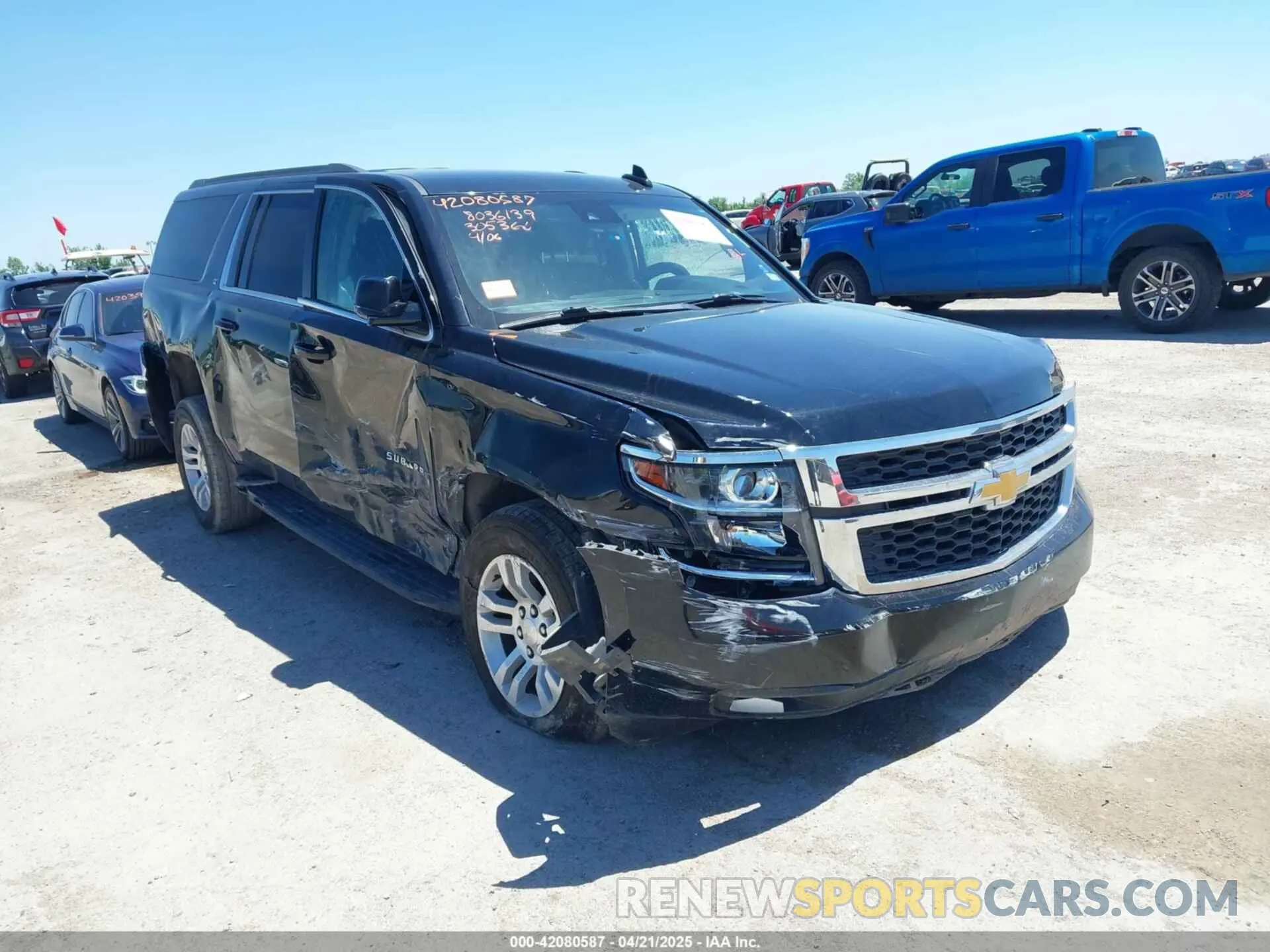 1 fotografías del automóvil dañado 1GNSCHKC2LR305366 CHEVROLET SUBURBAN 2020
