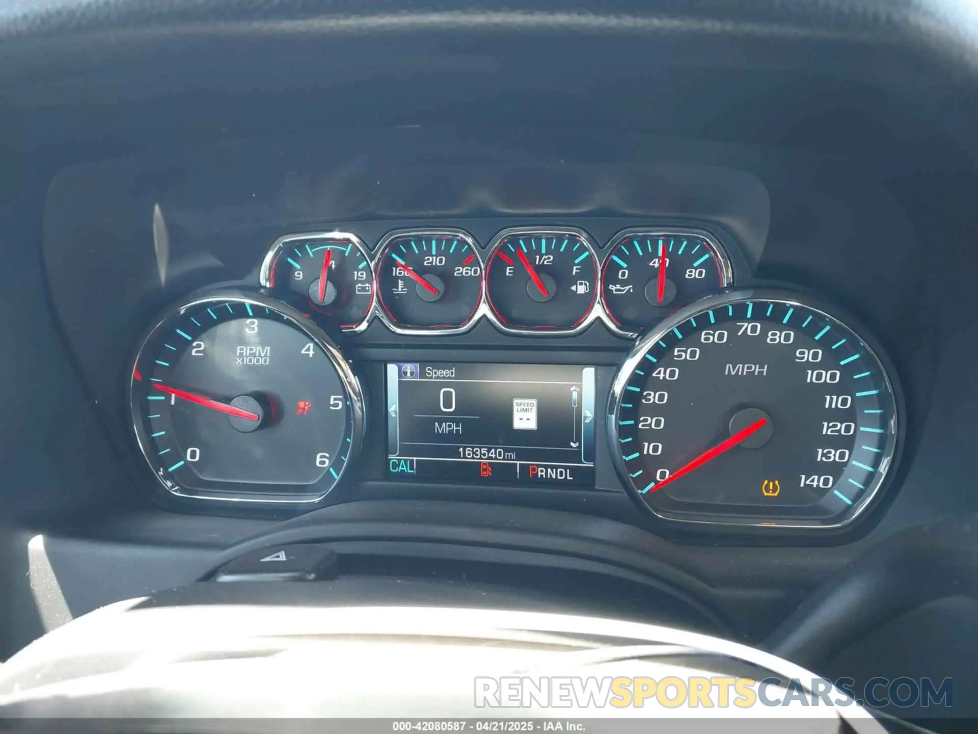 7 fotografías del automóvil dañado 1GNSCHKC2LR305366 CHEVROLET SUBURBAN 2020