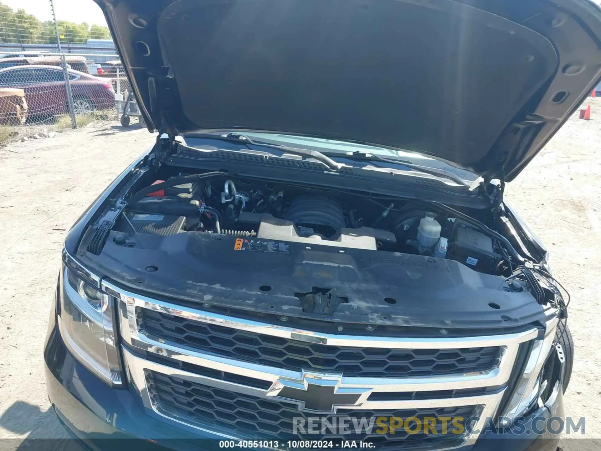 10 fotografías del automóvil dañado 1GNSCHKC5LR102083 CHEVROLET SUBURBAN 2020