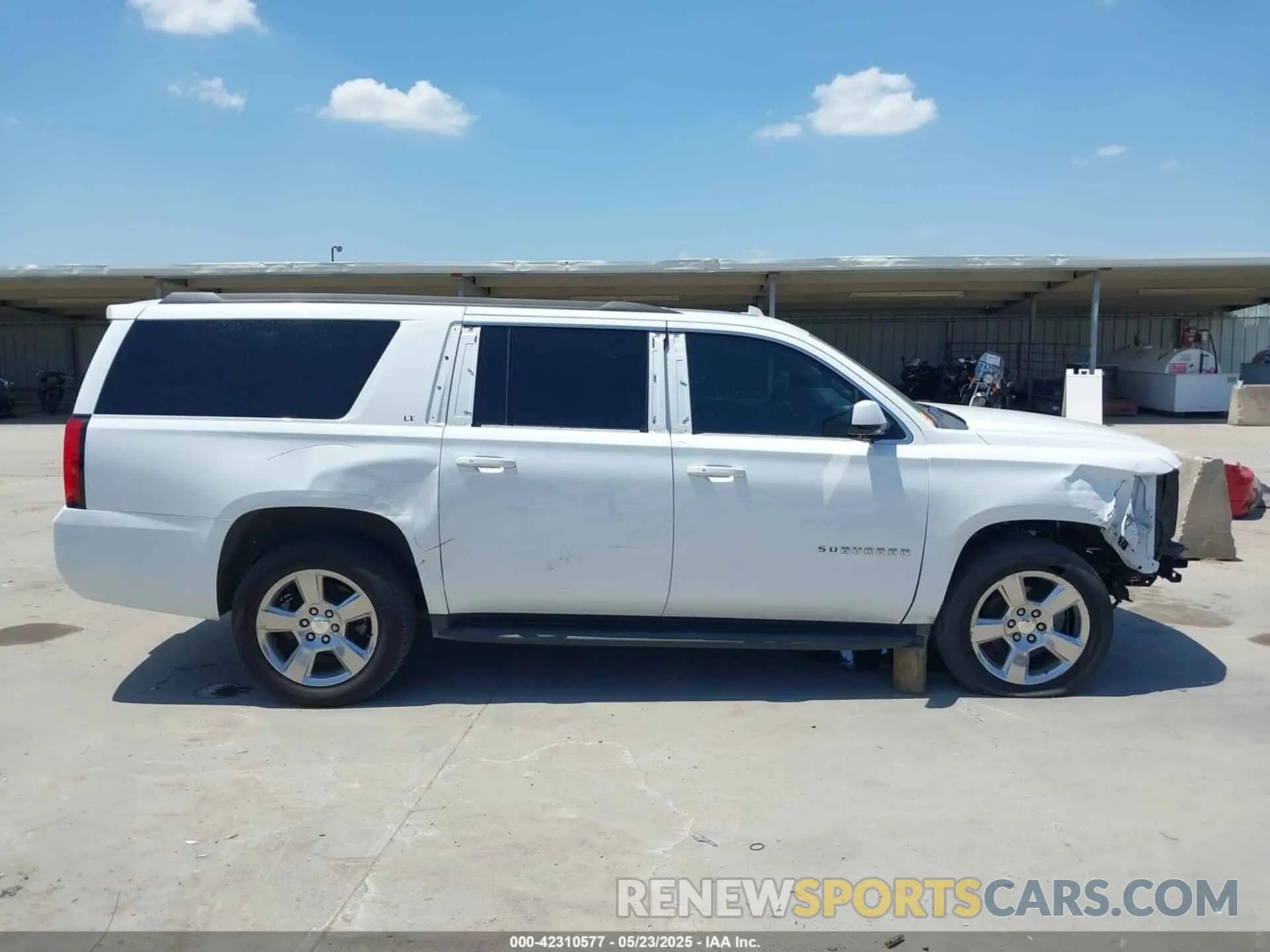 14 fotografías del automóvil dañado 1GNSCHKC6LR287101 CHEVROLET SUBURBAN 2020