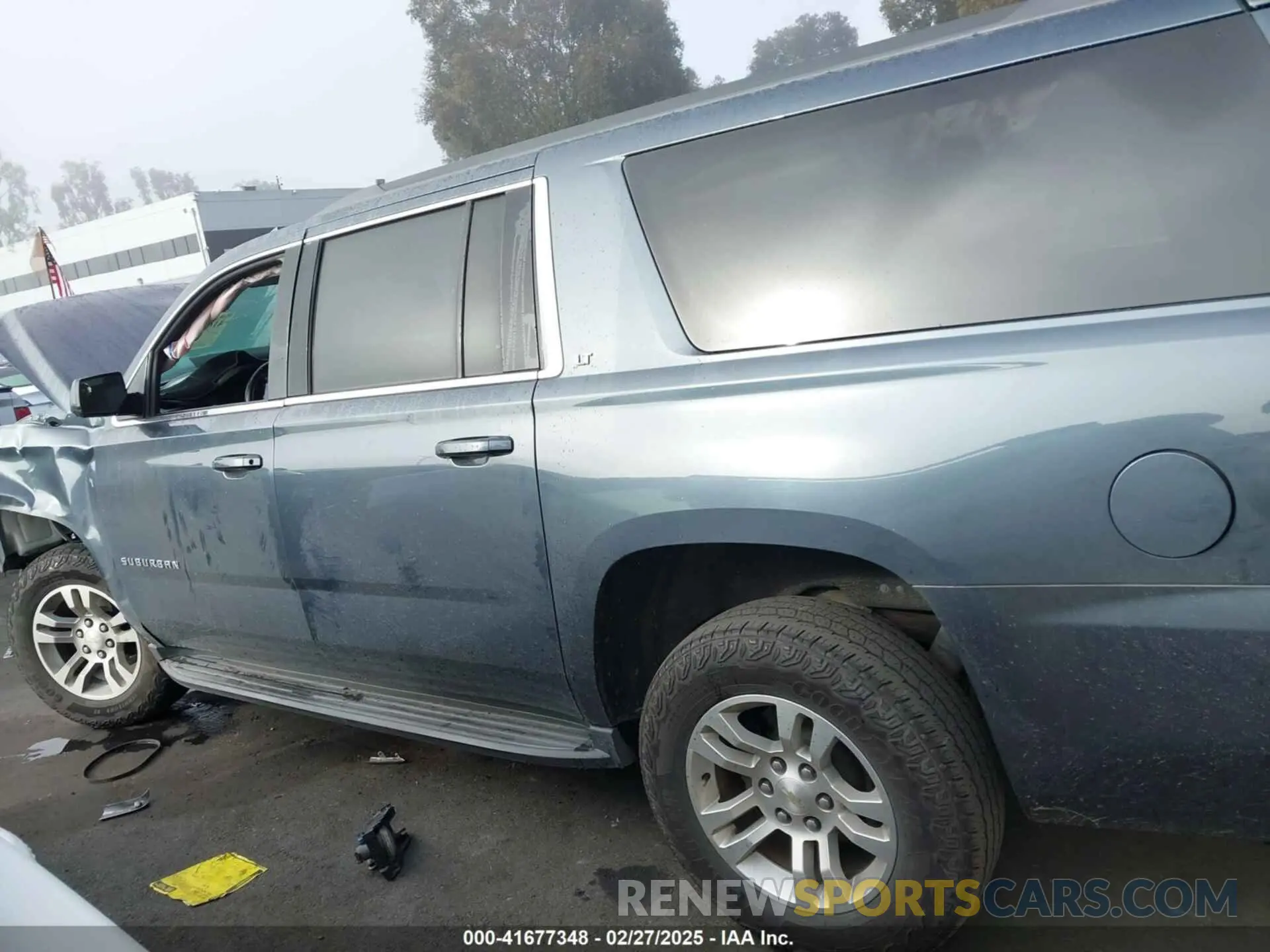 13 fotografías del automóvil dañado 1GNSCHKC8LR151570 CHEVROLET SUBURBAN 2020