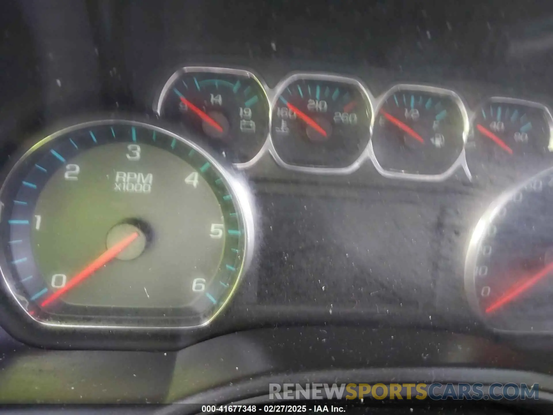 14 fotografías del automóvil dañado 1GNSCHKC8LR151570 CHEVROLET SUBURBAN 2020
