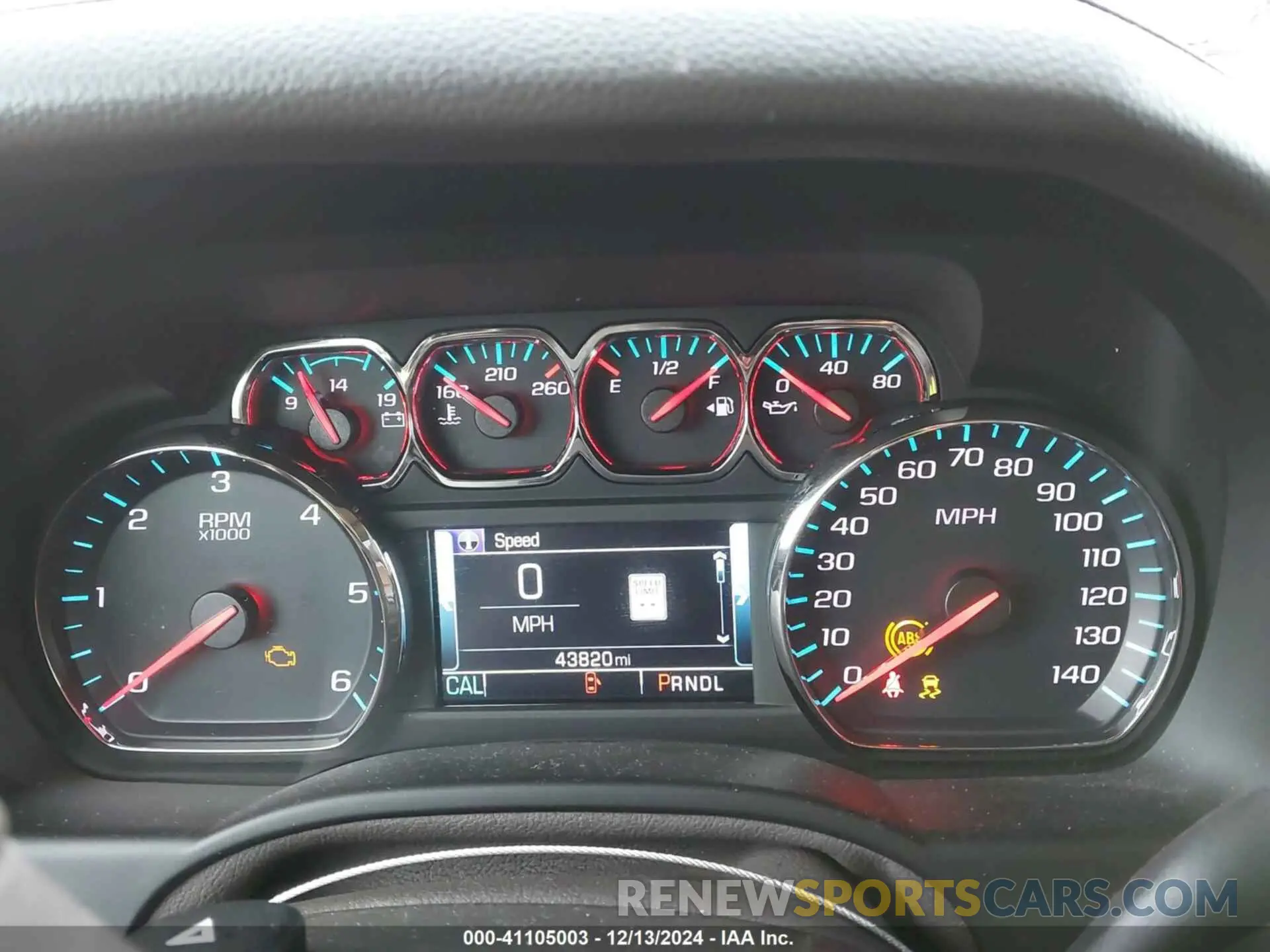 7 fotografías del automóvil dañado 1GNSCJKC0LR121728 CHEVROLET SUBURBAN 2020