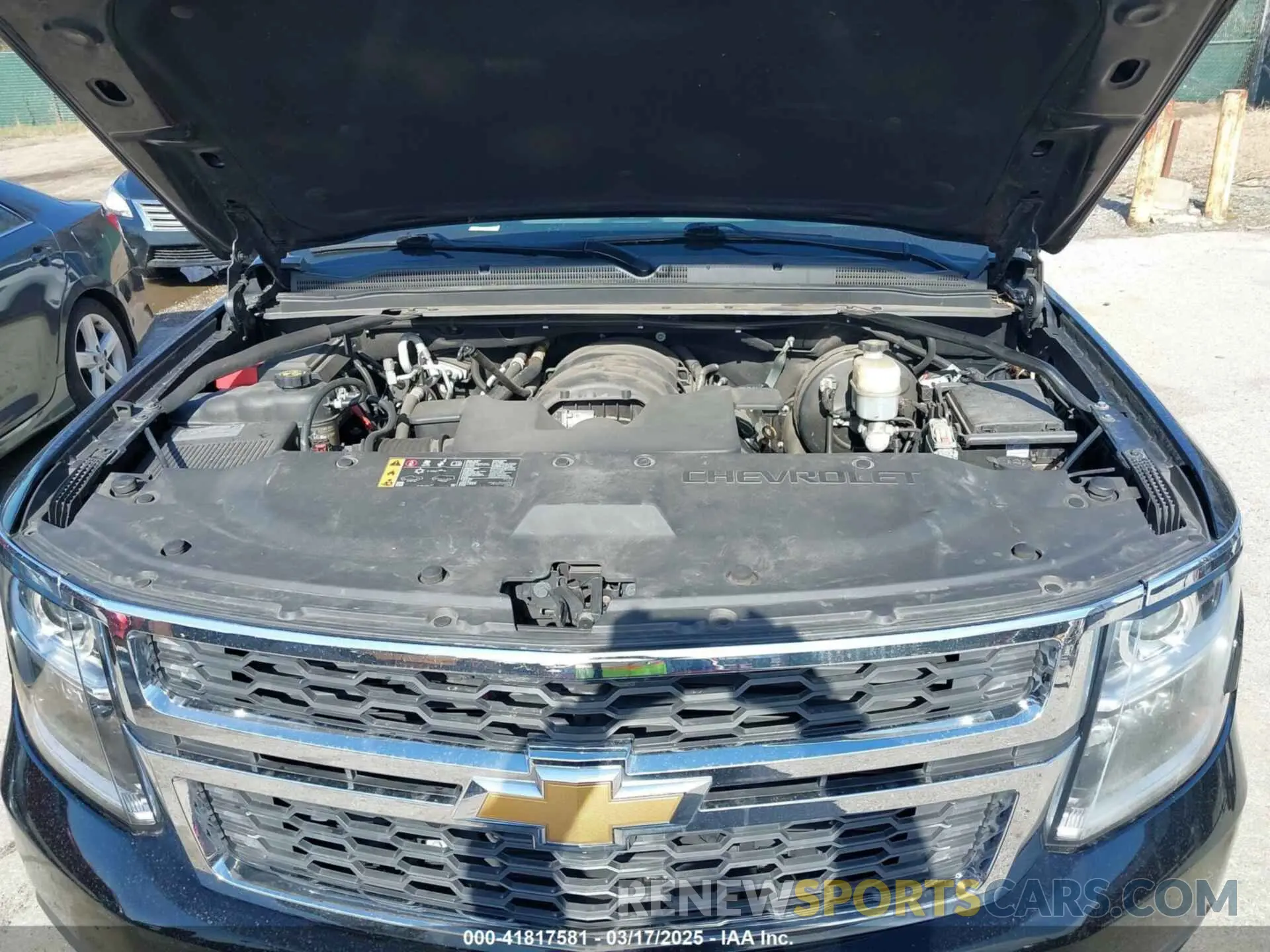 10 fotografías del automóvil dañado 1GNSKHKC1LR302557 CHEVROLET SUBURBAN 2020
