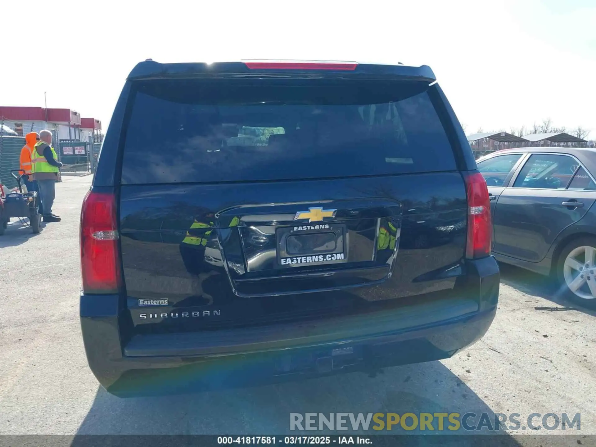 16 fotografías del automóvil dañado 1GNSKHKC1LR302557 CHEVROLET SUBURBAN 2020